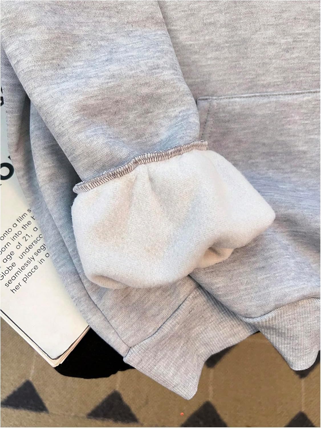 WDIRARA Girl's Graphic Hoodie Long Sleeve Hooded Sweatshirt Pullovers Top - Image 5