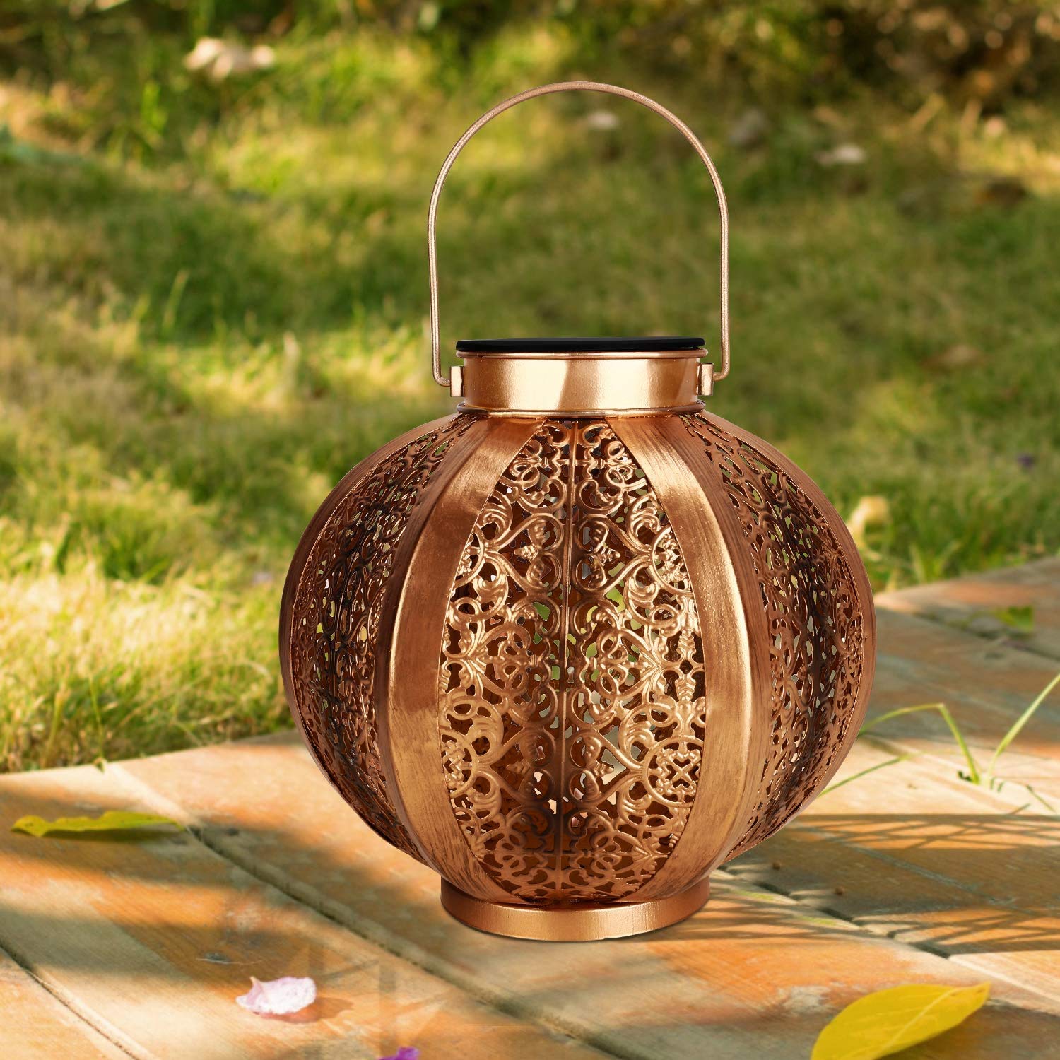 Solar Lantern Outdoor Garden, Tencoz Solar Garden Lights Garden Solar Lights Hanging Lanterns Garden Lantern, Decorative Metal Hanging Solar Powered Lantern for Garden, Yard and Table