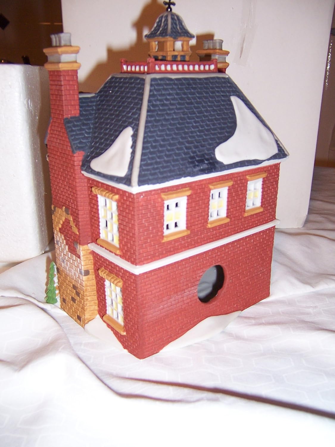 Dept.56 Collectibles - Dickens' "Boarding & Lodging #43" Christmas Carol Revisited Series Porcelain Sculpture