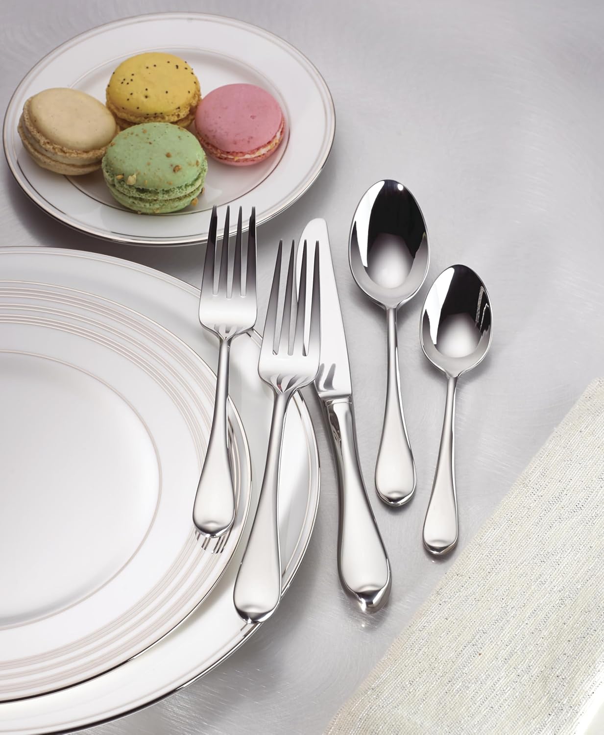 Gorham Silverware Set, Studio 45-Piece Flatware Set, Service For 8, Teardrop Handles, 18/10 Stainless Steel, Dishwasher Safe And Tarnish Resistant, Knives Spoons And Forks (Silver, 45 Piece)