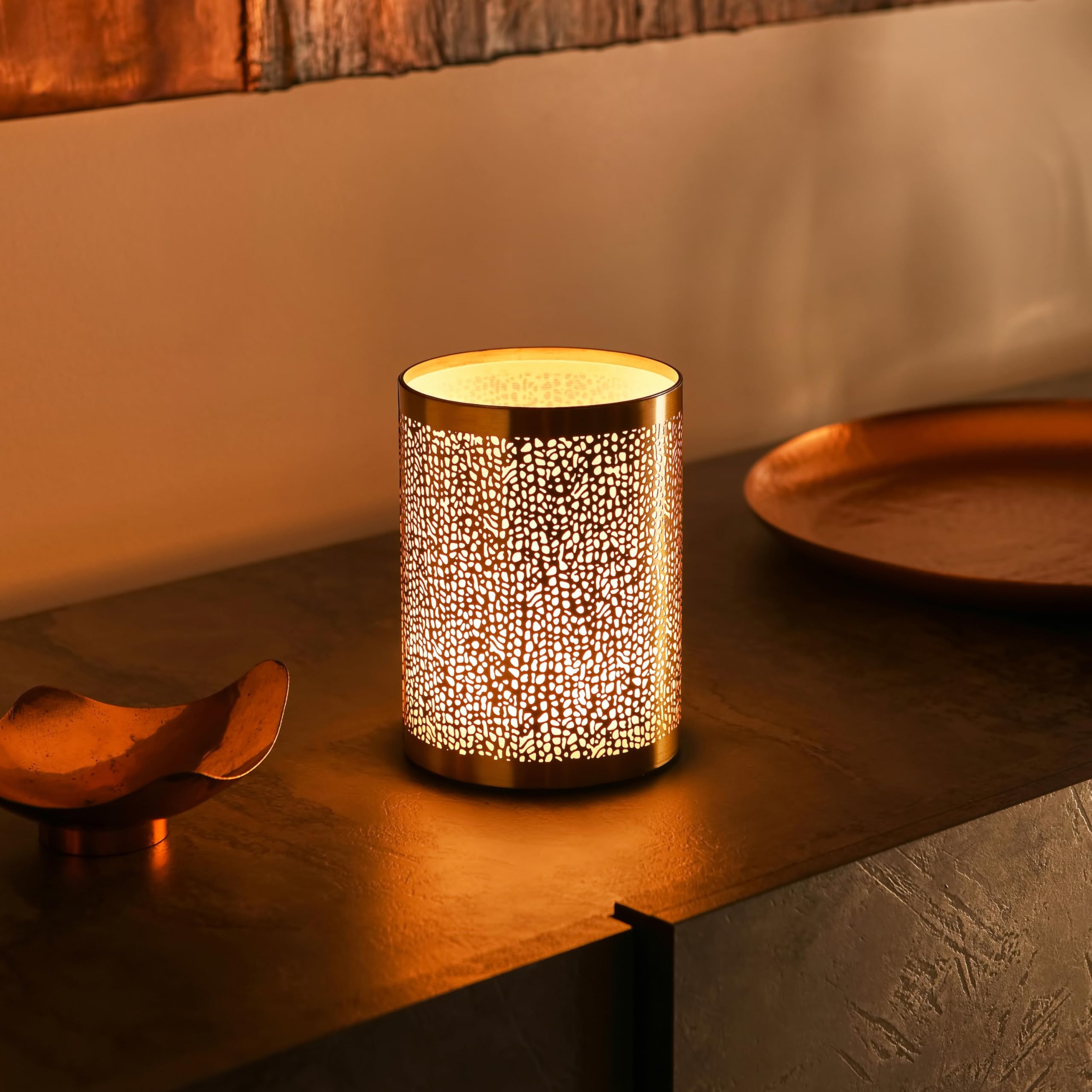 Auraglow Rechargeable Wireless LED Table Lamp with Remote – Battery-Powered, Dimmable, Colour-Changing, Cordless for Restaurants, Bars & Homes (Brass, 1 Lamp, 1 Light Source, 1 Remote)
