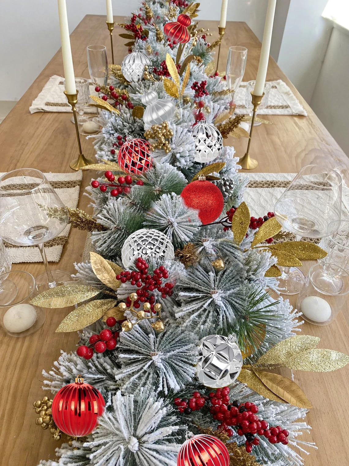 Hollyone 10CM 16CM Boules de Noël en Plastique, Lot de 12 Décorations pour Sapin de Noël, Rouge et Argent, Décorations Suspendues Incassables pour Noël, Boules de Noël Scintillantes pour Les fêtes