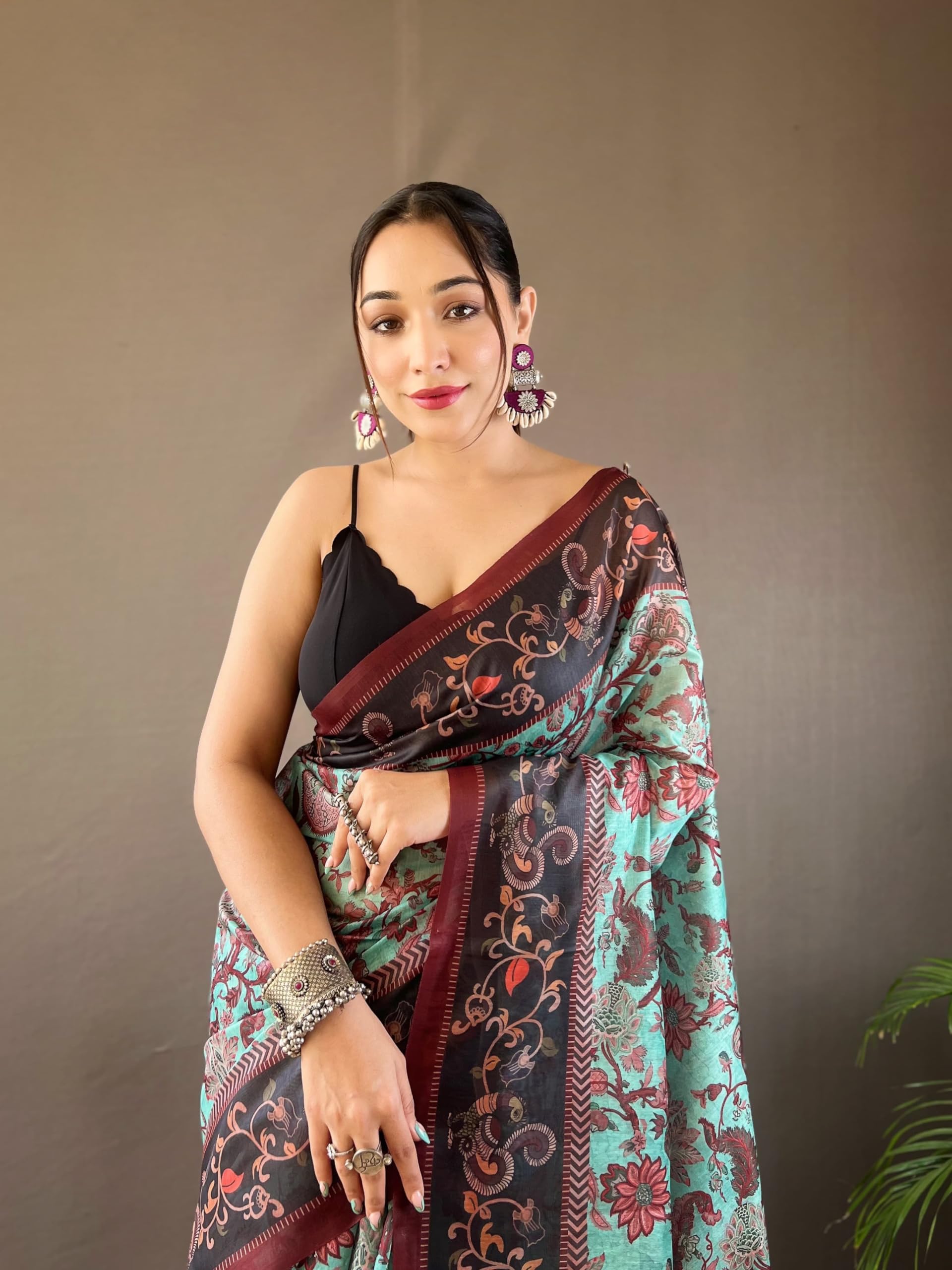 SGF11 Women's Kalamkari Cotton Linen Silk Saree With Blouse Piece product image 2