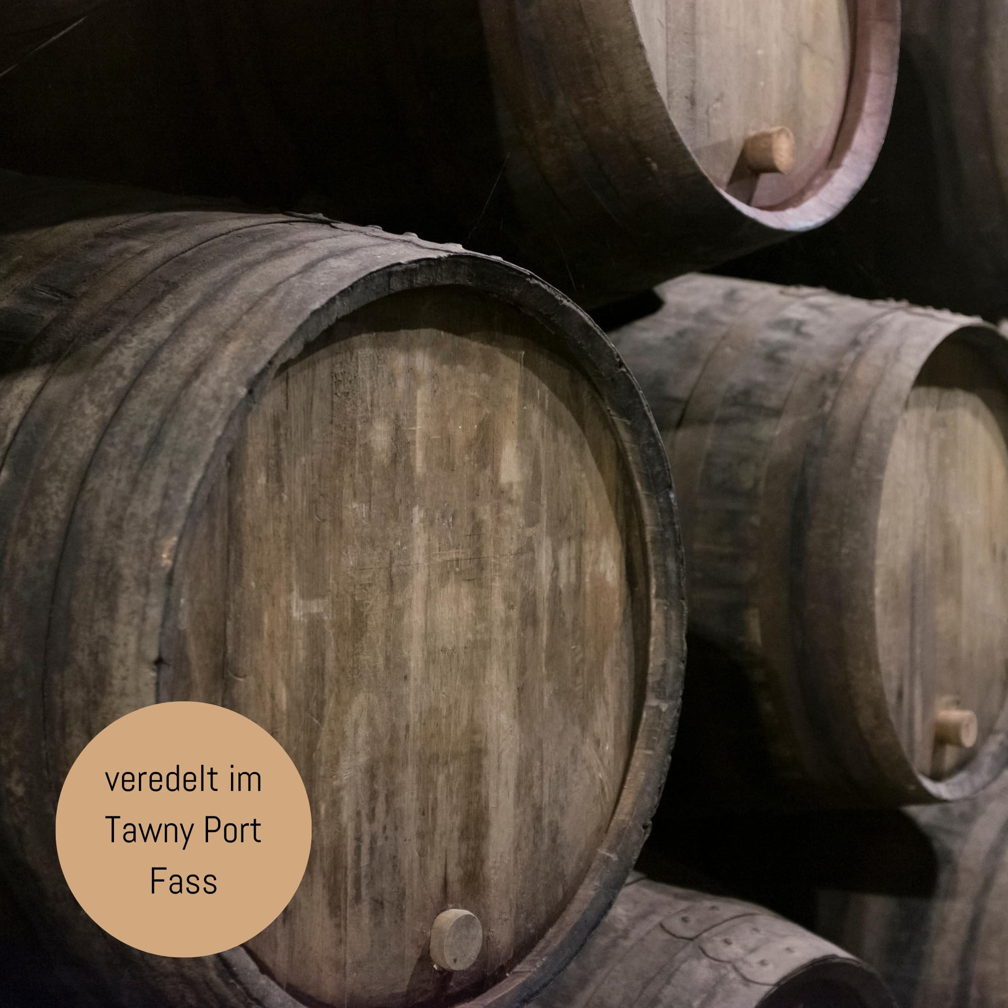 El Ron del Artesano Tres Barriles, 18 Jahre Rum, 43,9% vol, 700 ml | Dreifach gereift in Ex-Bourbon, Tawny-Port und neuem Eichenfass – ungefiltert abgefüllt für vollmundiges Aroma