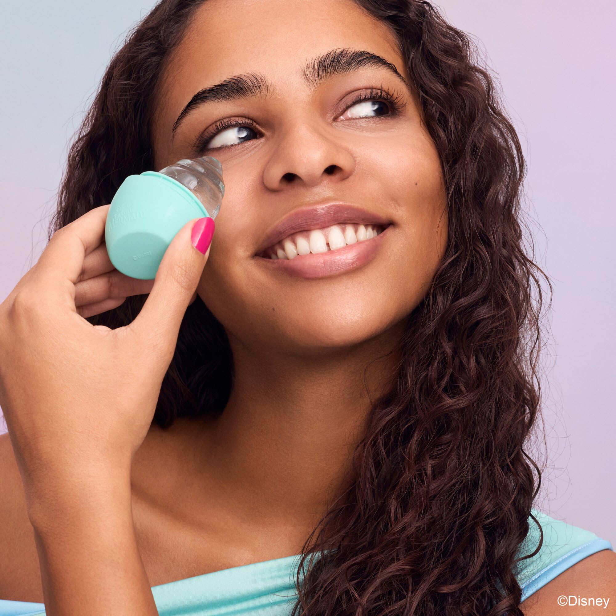 essence Roller facial de hielo Disney THE LITTLE MERMAID, refrescar (1pcs)