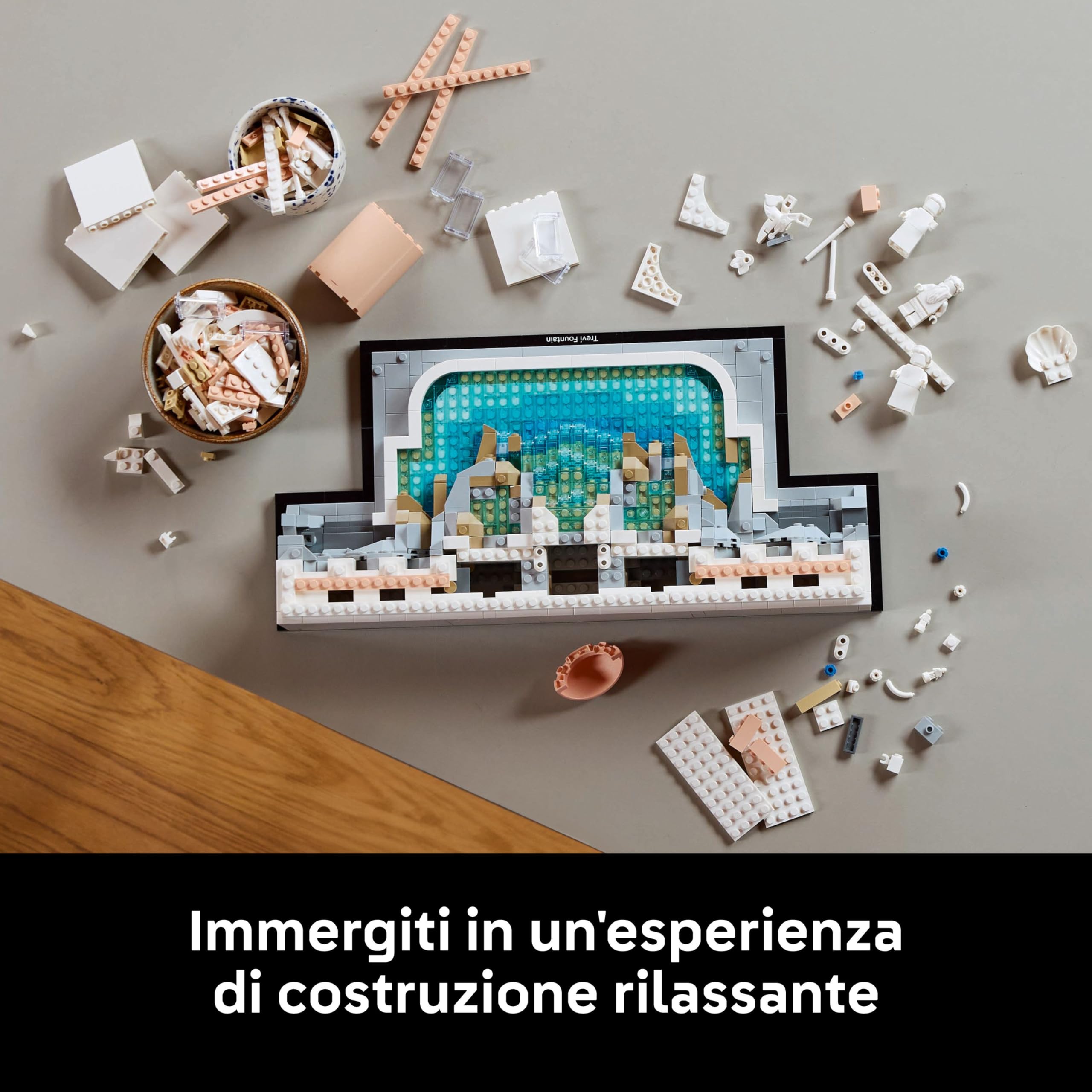 LEGO Architecture Fontana di Trevi - Kit Modellismo di Monumenti Barocchi con Facciata di Palazzo Poli e Sculture - Fai da Te per Adulti da Collezione - Regalo Uomo o Donna Amanti della Storia - 21062