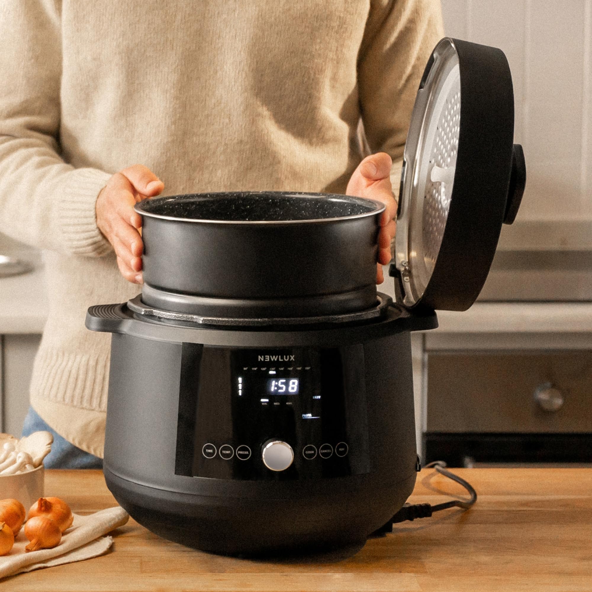 NEWLUX - Mijoteuse Électrique 6L SmartChef V600 (1200W), Robot Cuisine avec 4 Niveaux de Pression (90 kpa) et 17 Programmes. Slow Cooker programmable 24h avec Vapeur 2 Niveaux