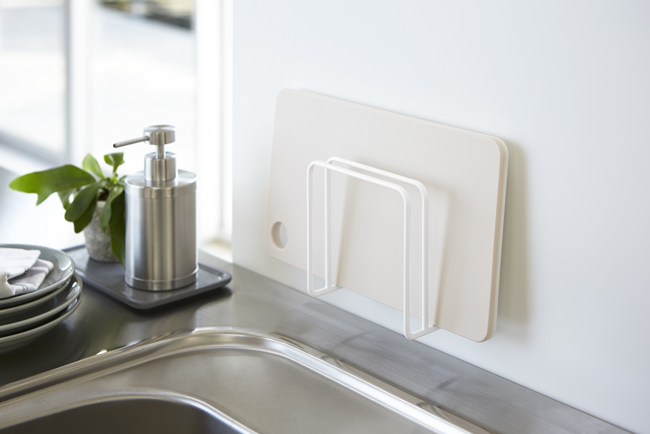 Yamazaki 3499 Suction Cutting Board Stand, White, Approx. 4.7 x 2.4 x 4.7 inches (12 x 6 x 12 cm), Plate, Cutting Board Stand