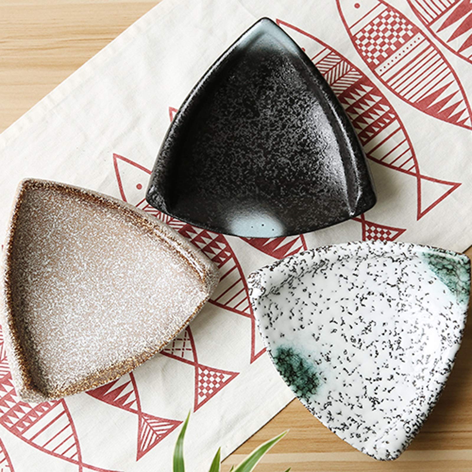 Dipschalen Keramisches Dreieck-Sauce-Teller Japanischer Stil-Sauce-Teller - Dip-Schalen-Set von 3 Gut for Ketchup, Sojasauce, Sushi und andere Party-Abendessen Snackschalen (Color : Schwarz)
