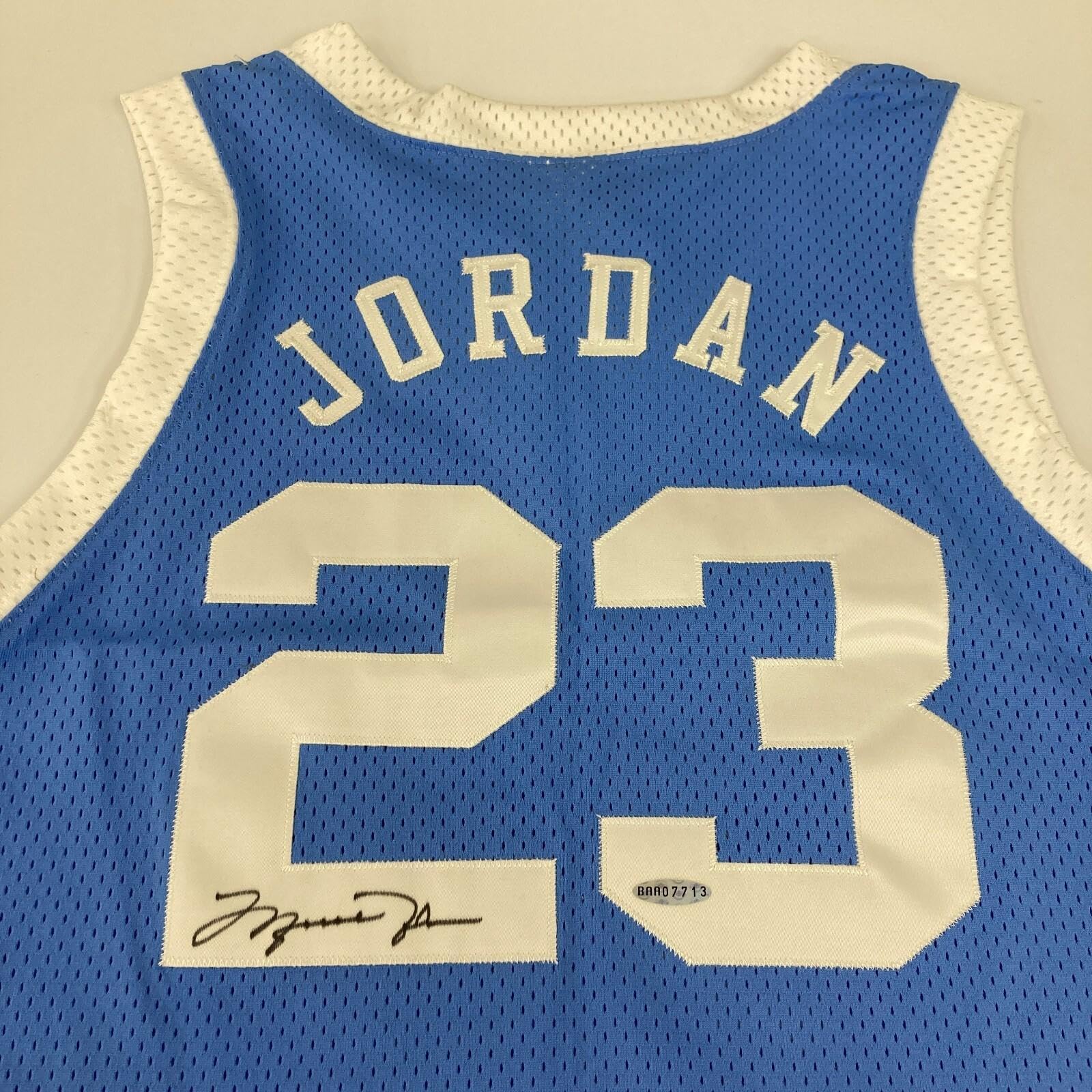 Amazon.com: Michael Jordan Signed Nike North Carolina Tar Heels