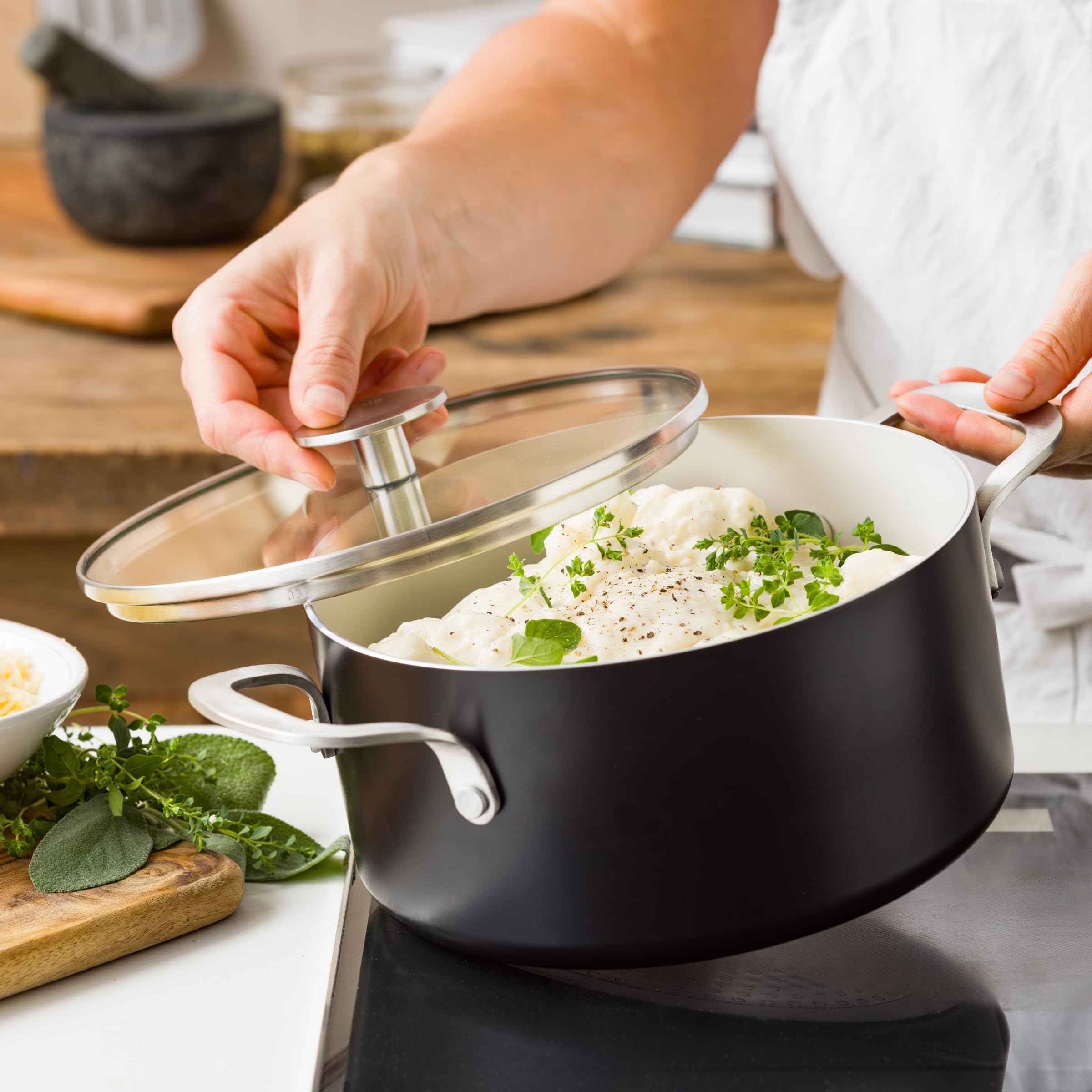 KitchenAid Pirofila in ceramica antiaderente in alluminio, 20 cm/3,11 l, senza PFAS, a induzione, adatta al forno, nero