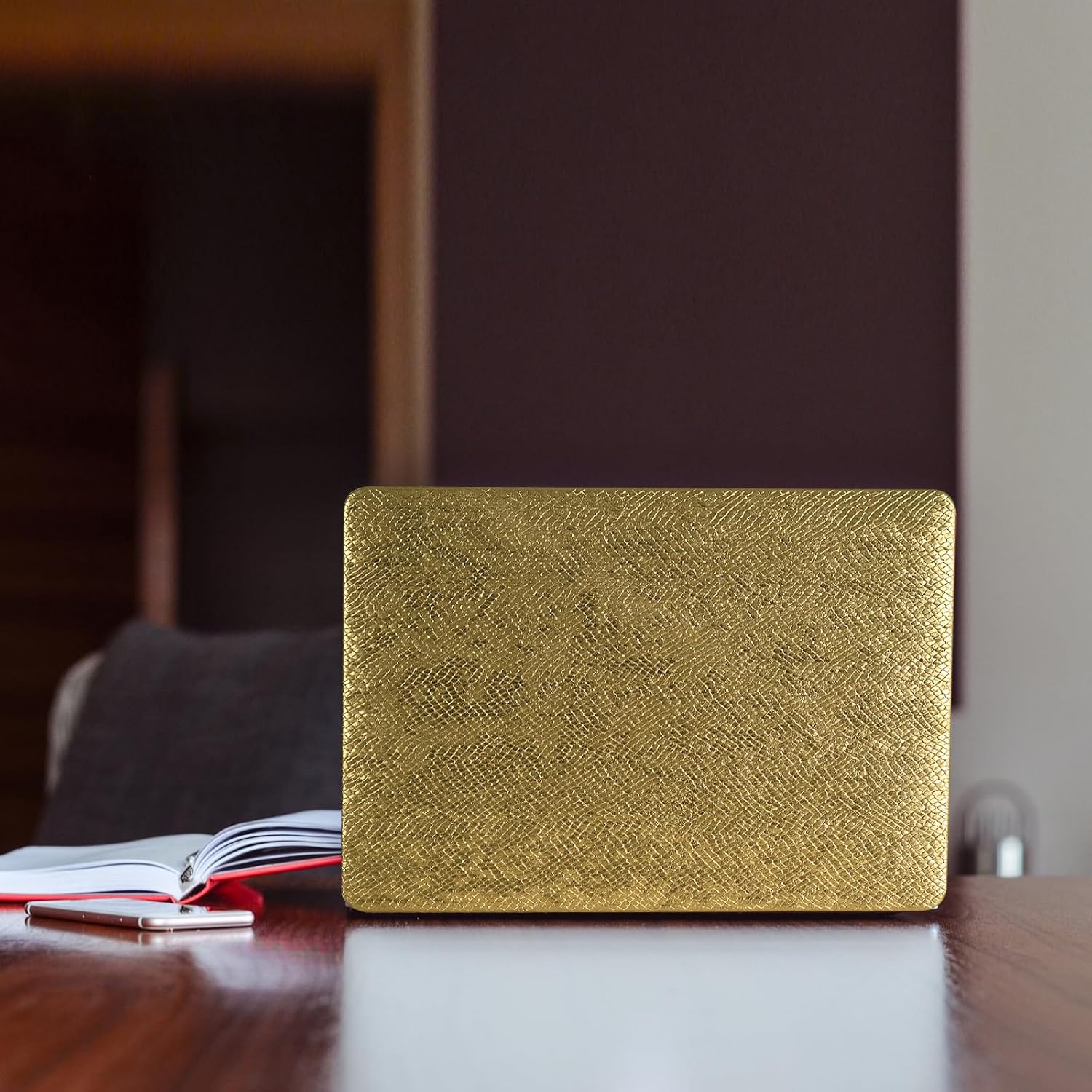 Funut for MacBook Pro 14 inch Case 2026 2025-2021 M5 M4 M3 M2 M1 A3434 A3112 A3185 A3401 A2918 A2992 A2779 A2442，Luxury Snake PU Leather Scratch Hard Shell Case & Keyboard Cover, Gold Snake