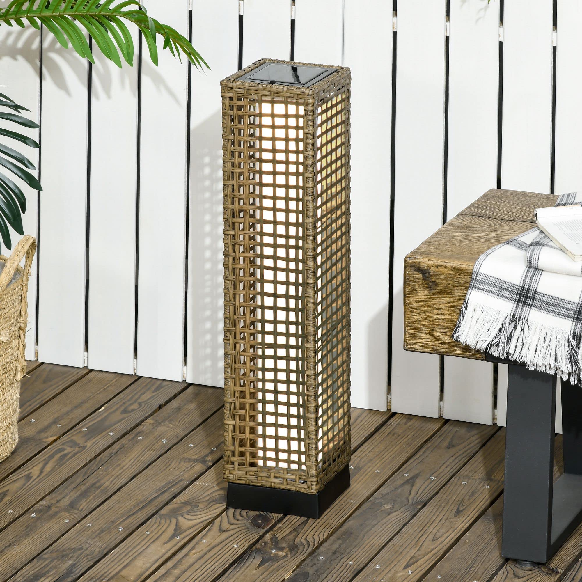 Outsunny Linterna de Jardín de Ratán Sintético Farola Solar con Luces LED Encendido y Apagado Automático para Terraza Balcón Patio 15,5x15,5x69 cm Arena