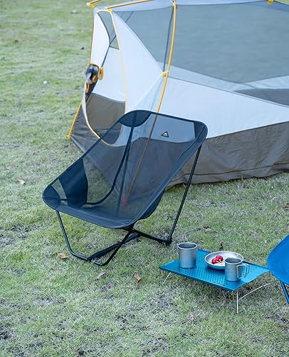 Miniatura 2 de iClimb Silla plegable de camping compacta ultraligera baja con bolsillo lateral y bolsa de transporte (malla negra)