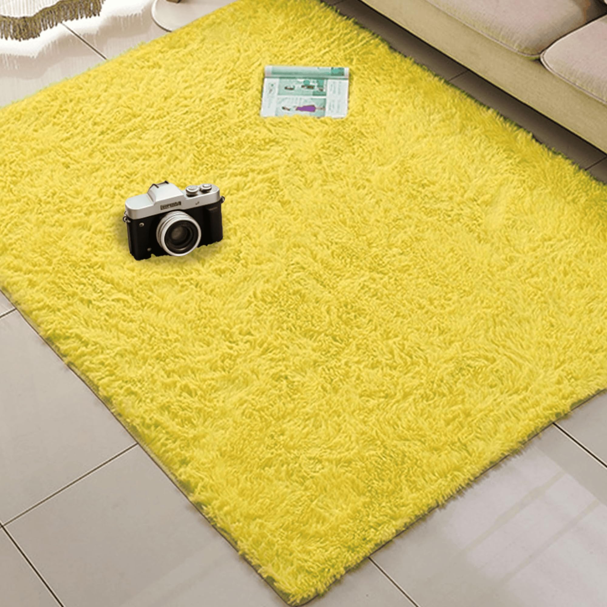 Tapis salon jaune moderne 120x180 créant un coin lecture doux pour la chambre