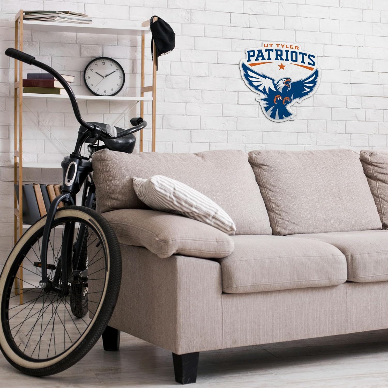 Rico Industries NCAA Texas-Tyler Patriots Shape Cut Pennant - Home and Living Room Décor - Soft Felt EZ to Hang - Image 3