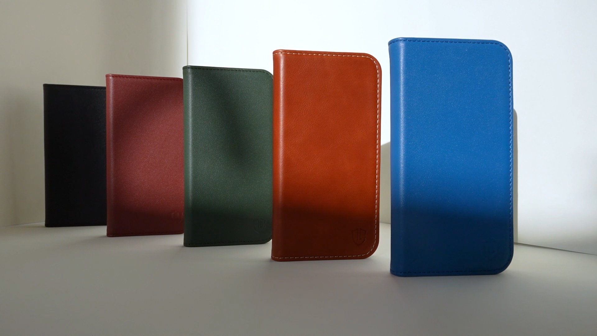 Wallet Case For IPhone 16e,RFID Blocking Credit Card Holder,Business Classic PU Leather Magnetic Folio Flip Kickstand Protective Shockproof Cover For IPhone 16e,Brown