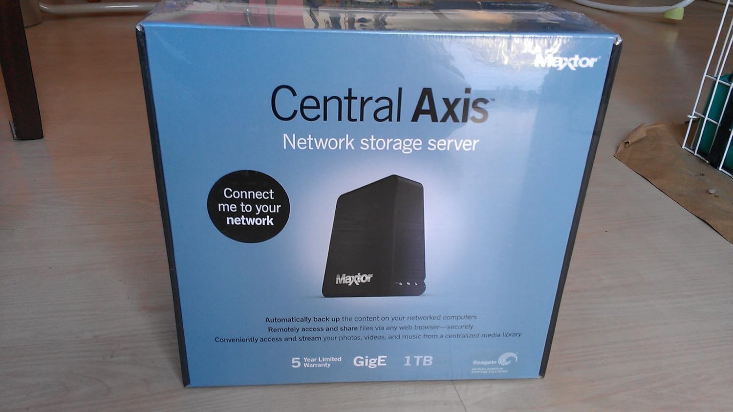 Amazon.com: Seagate Maxtor Central Axis - Servidor de almacenamiento en ...