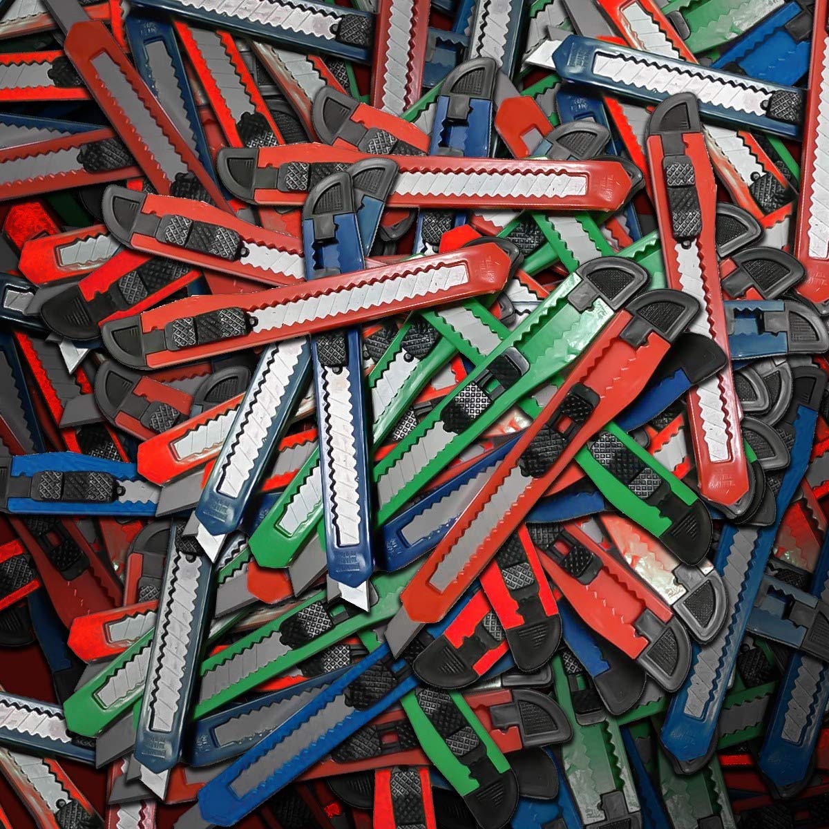 ボックスカッター 収納式多用途ナイフ ユーティリティナイフ Amazon.co.jp: 格納式ユーティリティナイフ、ボックスカッター