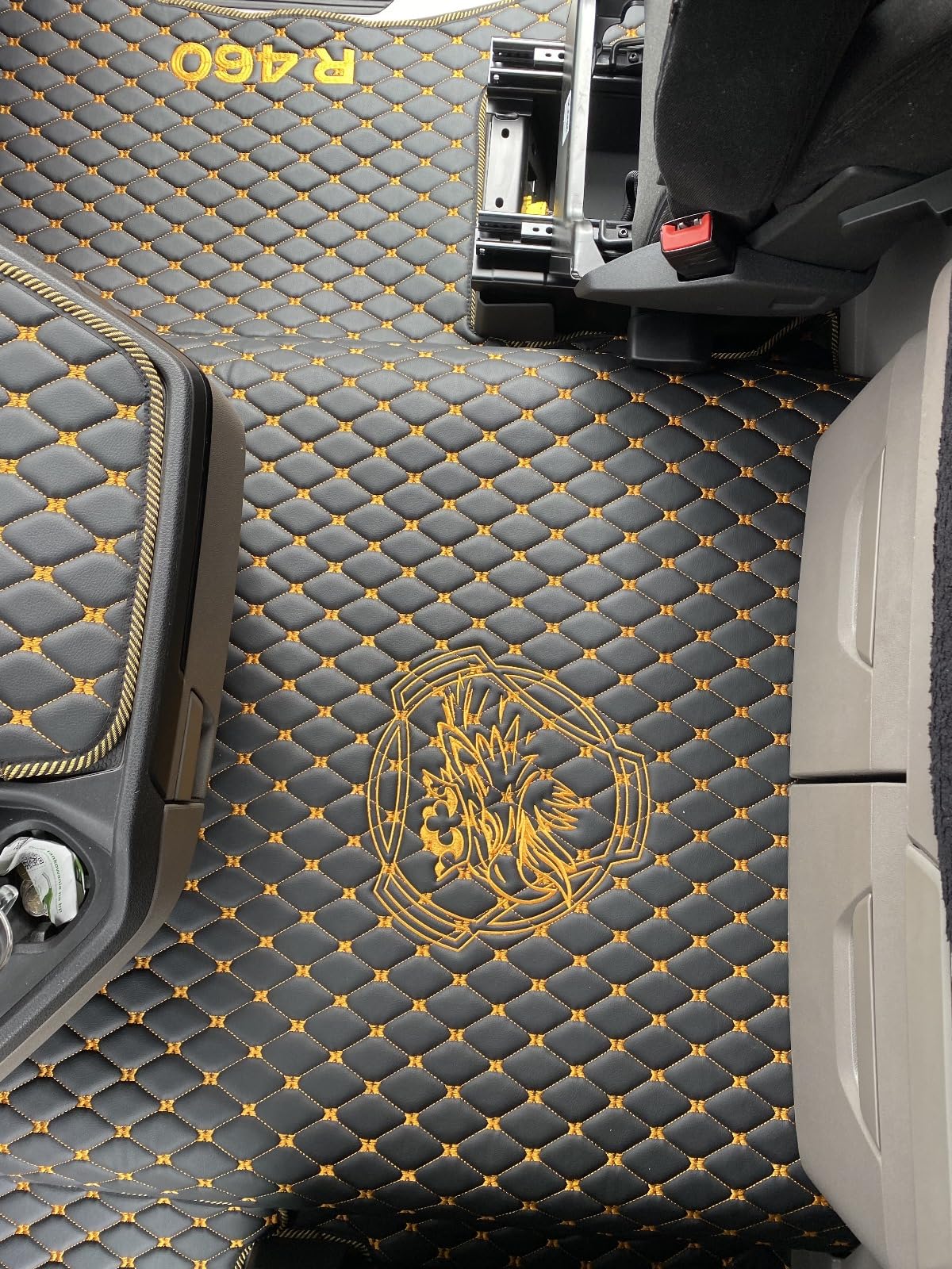 Alfombrillas para camiones compatibles con SCANIA R 2018+ asiento del copiloto con muelles (tela negra, hilos azules)