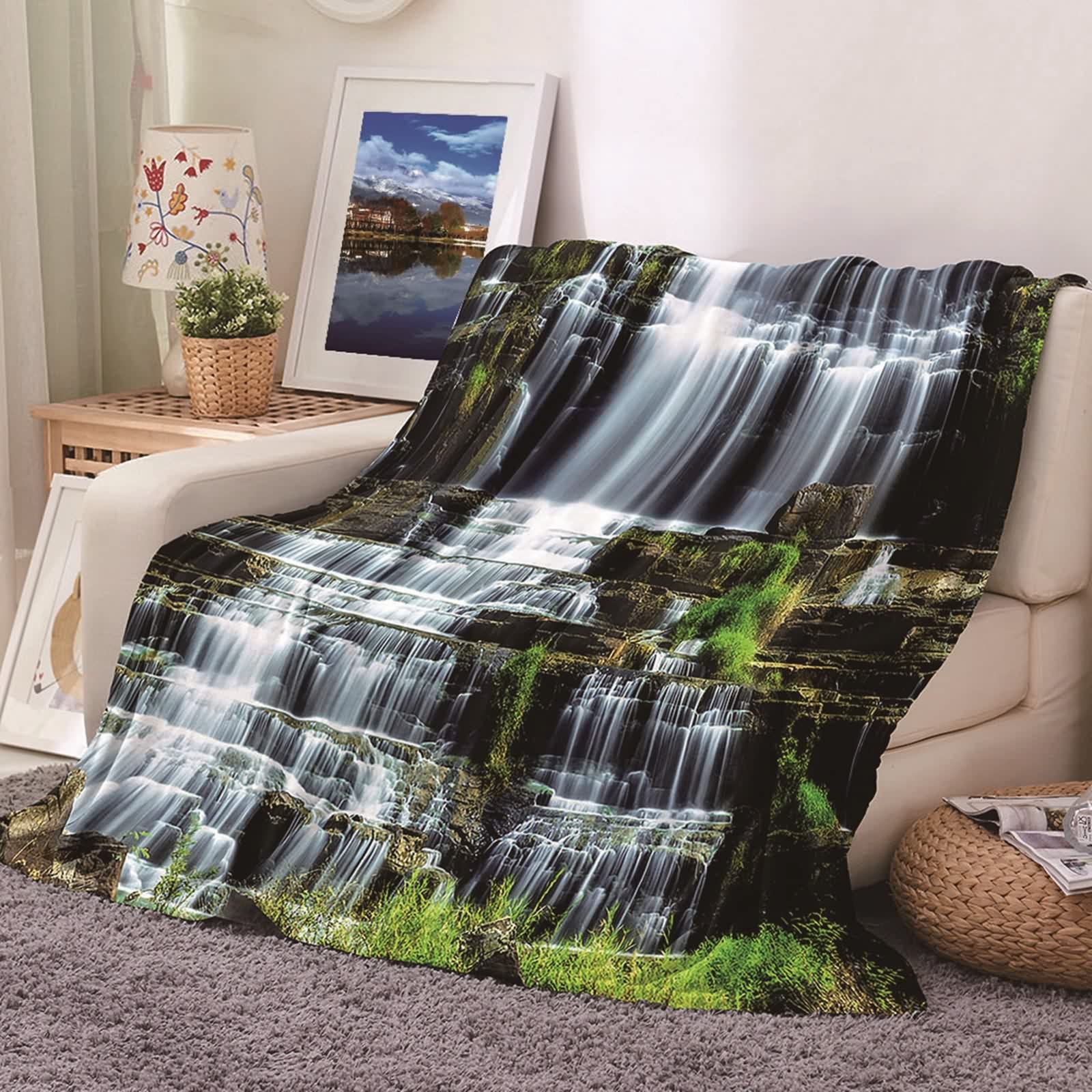 Plaid flannel cascade verte 180x200cm idéal pour vos soirées canapé
