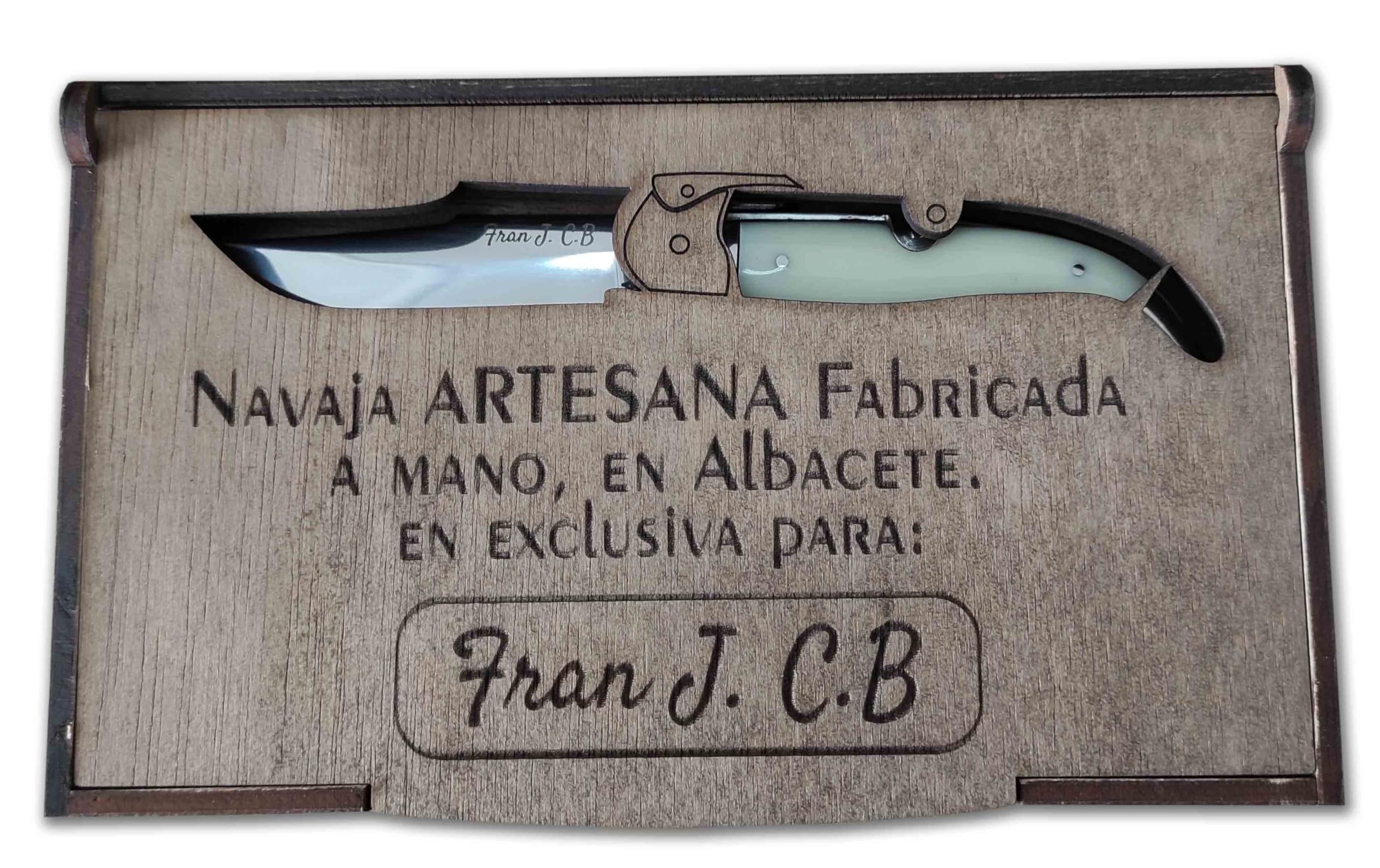 Genérico Roncero Navaja Teja Albacete MIKARTA 8,5 cm. Personalizada con tu Nombre. Beig