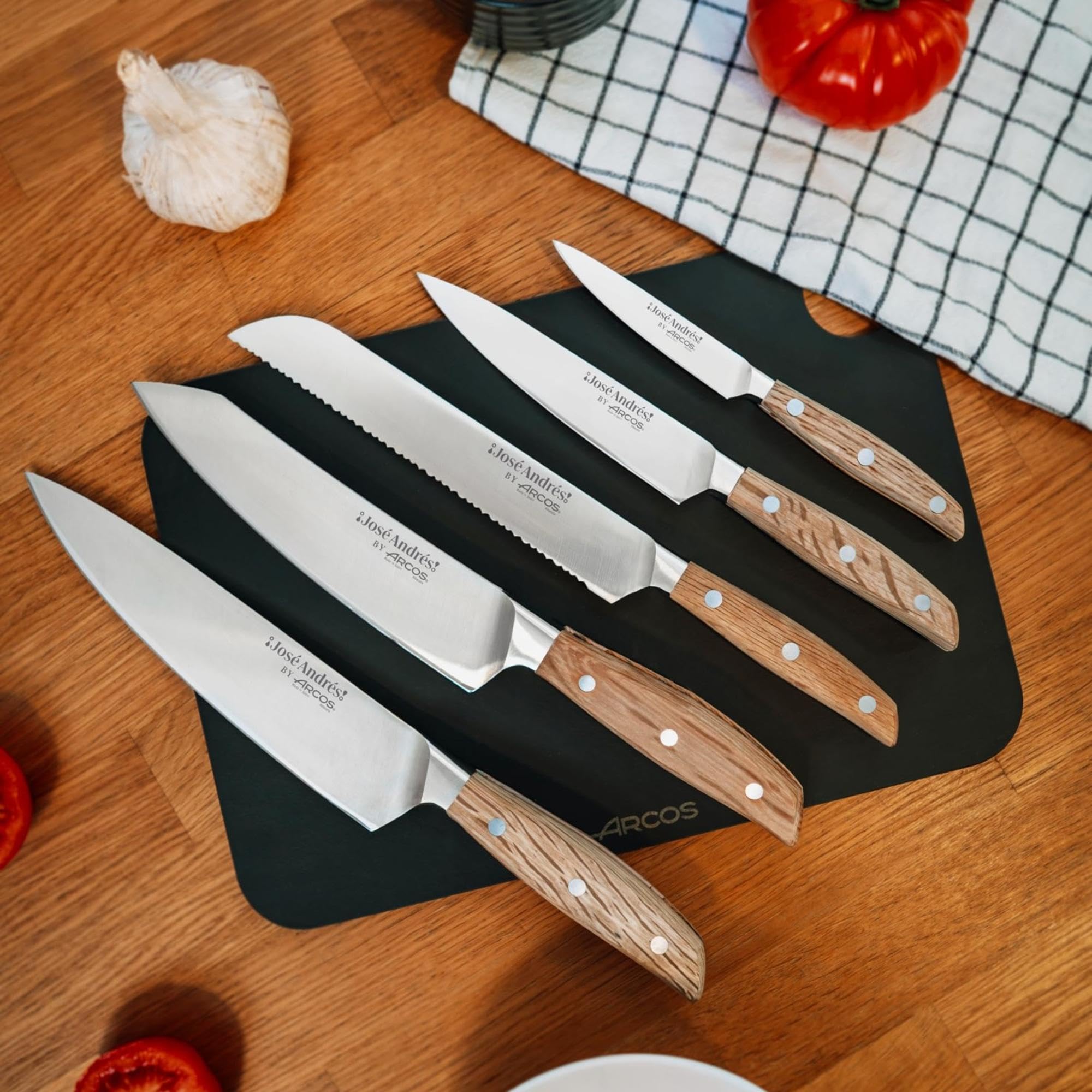 Arcos by Chef José Andrés | Schälmesser 10 cm geschmiedet für Obst und Gemüse | Klinge aus Nitrum-Edelstahl mit Seidenrand Plus | Griff aus heller Eiche