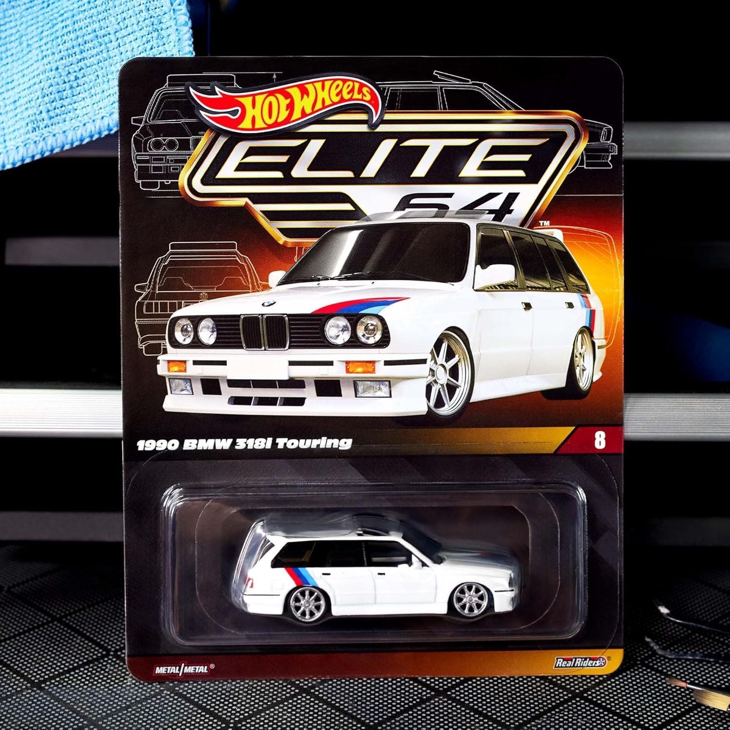 Hot Wheels 1990 BMW 318i Touring Collectors Elite 64