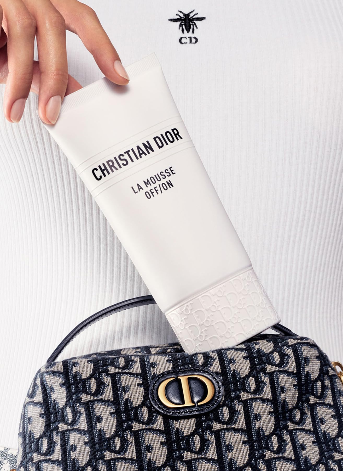 LA MOUSSE OFF/ON FOAMING CLEANSER