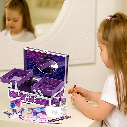 Miniatura 4 de Townley Girl Bratz Train Case - Juego de maquillaje cosmético que incluye brillo de labios, brillo de ojos, pincel, esmalte de uñas, accesorios y