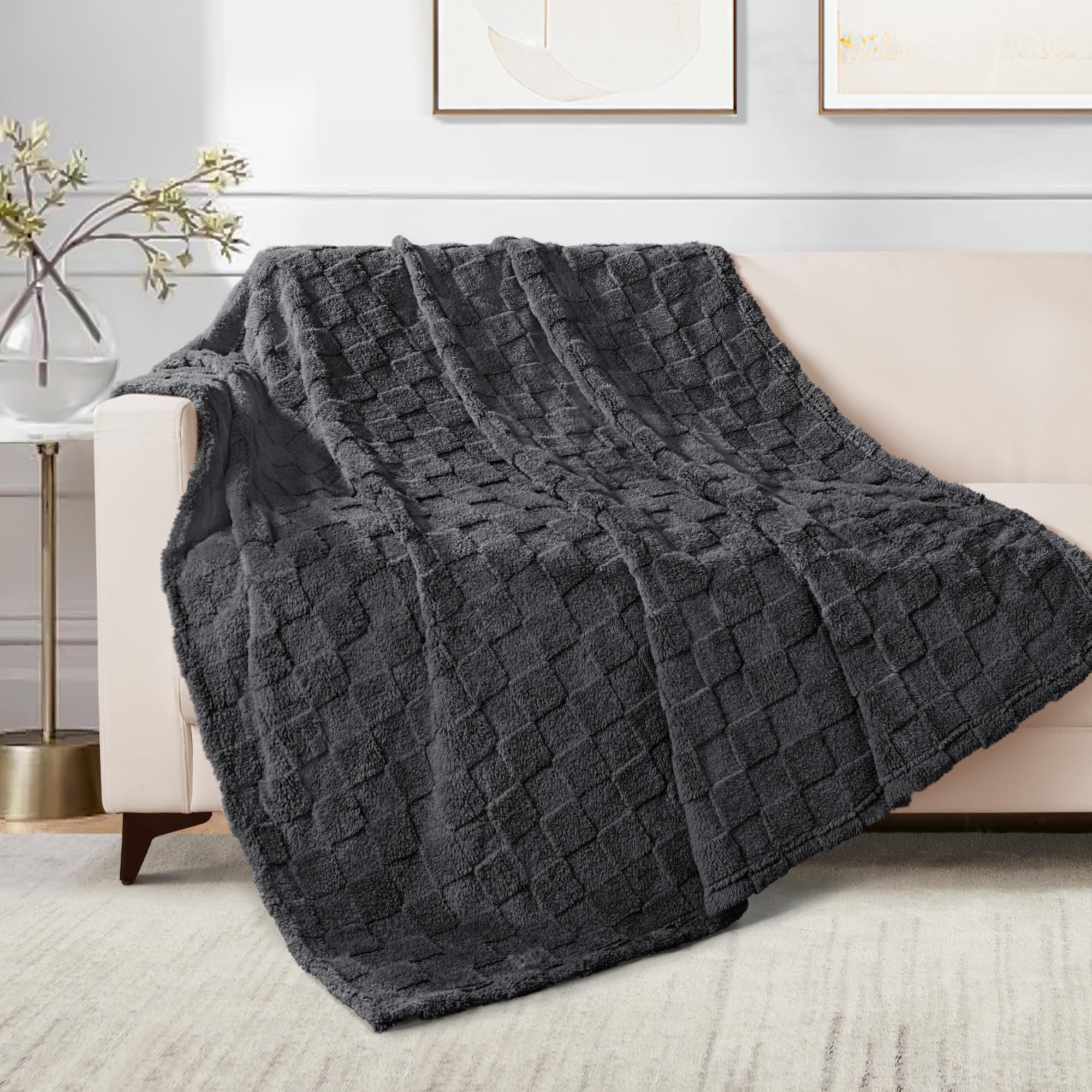 Exclusivo Mezcla Fleece Throw Blanket for Couch,Super Soft and Warm Lightweight Checkered Pattern Blankets for All Seasons 127x152 CM - Image 2