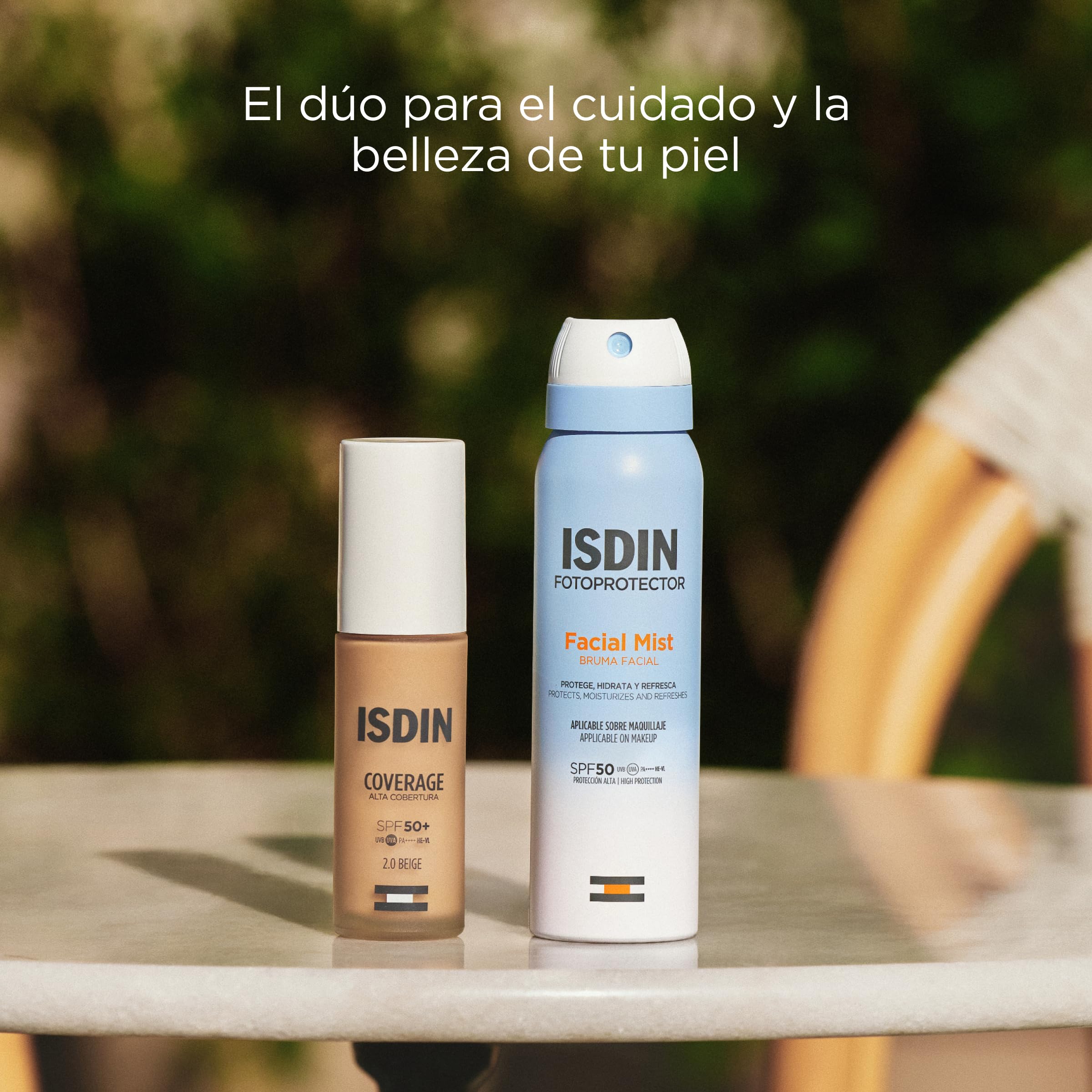 ISDIN Facial Mist SPF 50 (100 ml) | Ultra cienka i niewidoczna mgiełka do twarzy | chroni, nawilża i utrwala makijaż, promienna skóra, odporna na działanie wody, odpowiednia dla skóry wrażliwej