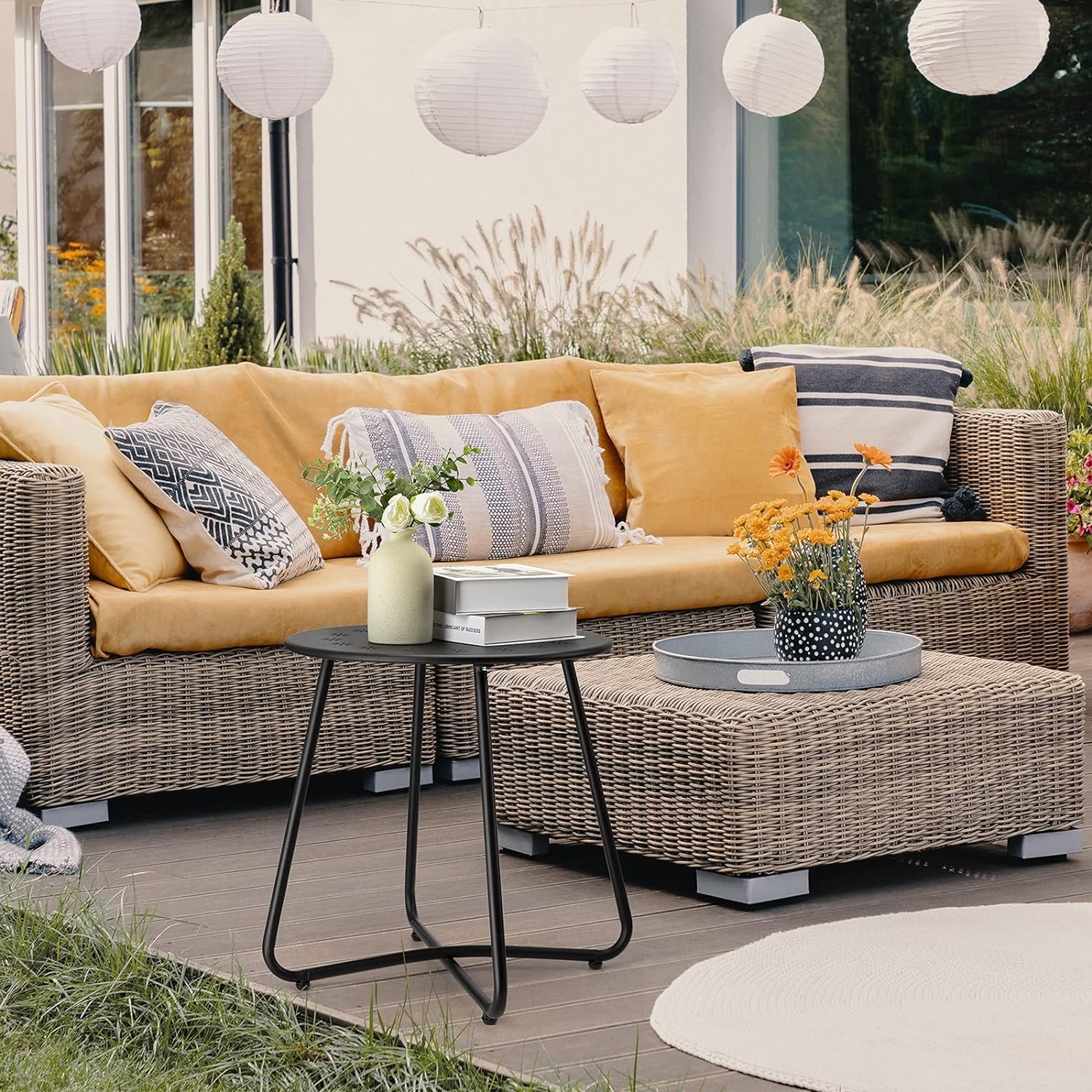 danpinera beistelltisch Outdoor, balkontisch klein, Gartentisch mit Blumenausschnitten, Kleiner beistelltisch Outdoor für Terrasse, Hof, Balkon, Garten, wetterfestes Material, Schwarz