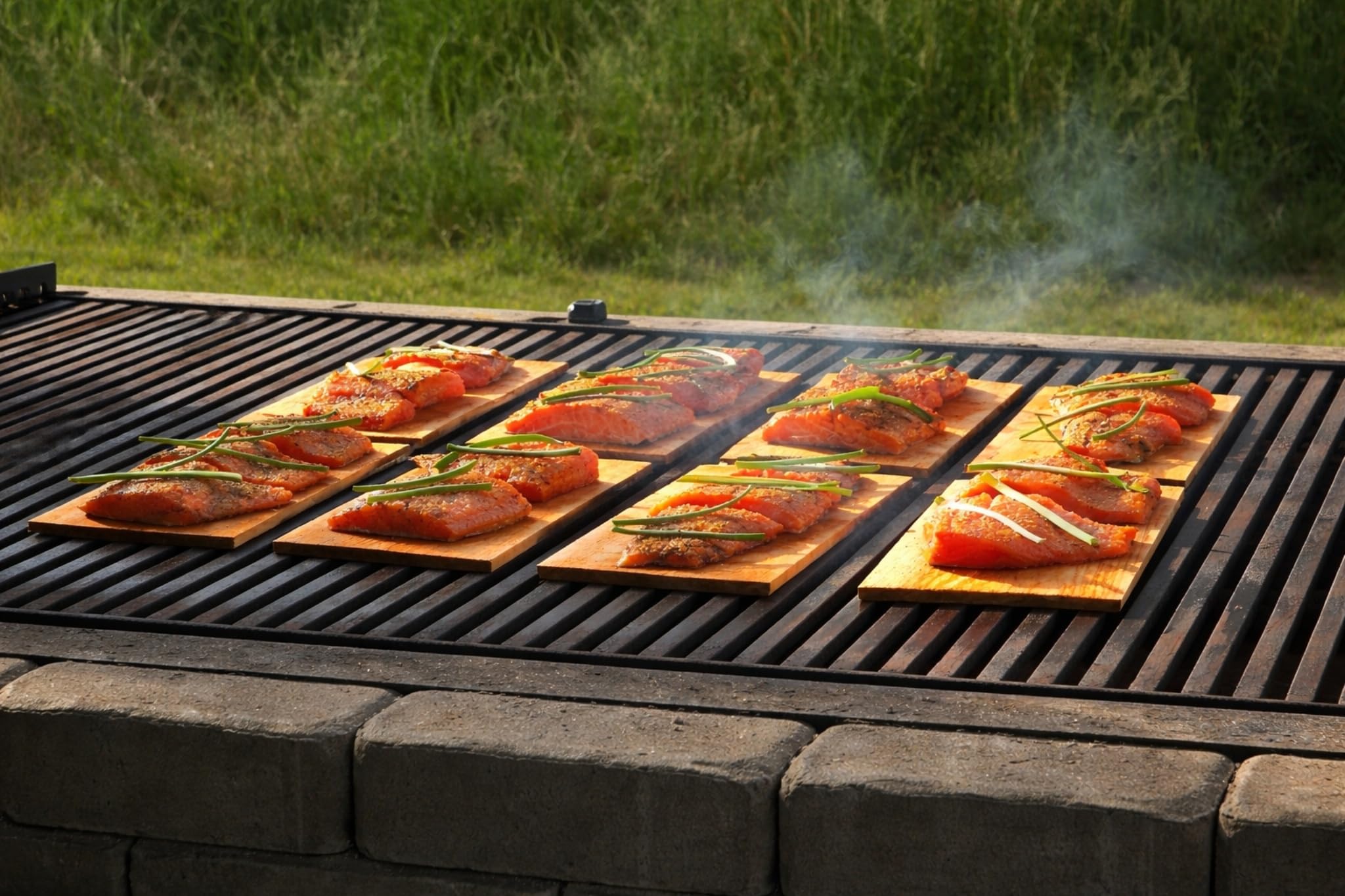 Tablón de Cedro para Parrillada – Paquete de 12 / Cedar Grilling Planks - 12 Pack