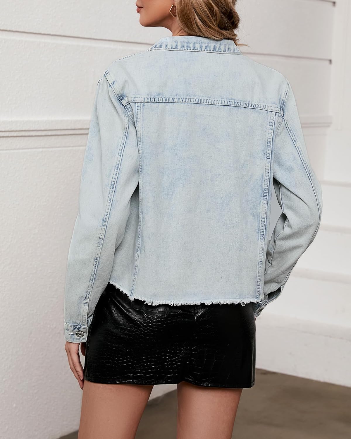 Vetinee Jean Jacket Women Trendy Button Down Long Sleeves Casual Distressed Frayed Hem Trucker Denim Jackets with Pocket