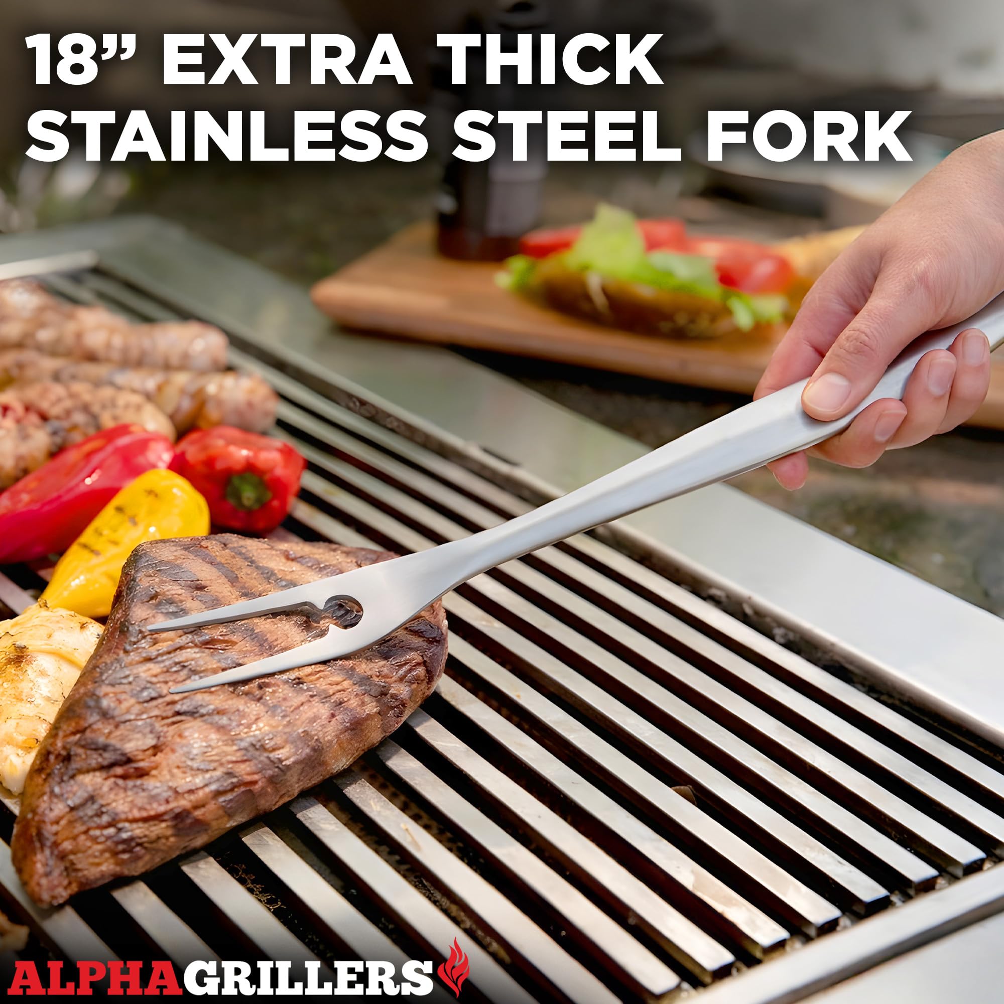 Alpha Grillers Set di accessori per barbecue resistenti – Set di 4 accessori per barbecue con spatola, forchetta, spazzola e pinze per barbecue – Regali per papà Strumenti per griglia in acciaio inox