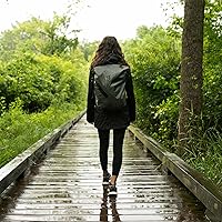 Vista 6 de geckobrands Mochila impermeable ligera de 30 L - Bolsa ligera impermeable para exteriores, senderismo, viajes, actividades acuáticas ligeras