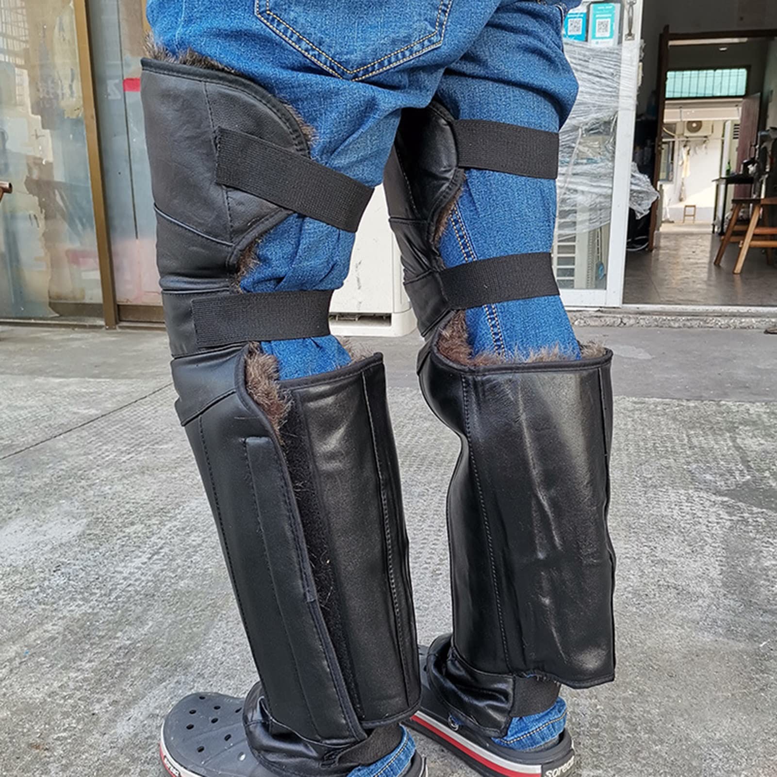 Couvre-Jambes de Moto Chaud. Couvre-Jambes en Cuir Protège-Jambes réglables Matériau en Cuir PU et Demi-Pantalon Unisexe Chaud adapté à l'hiver