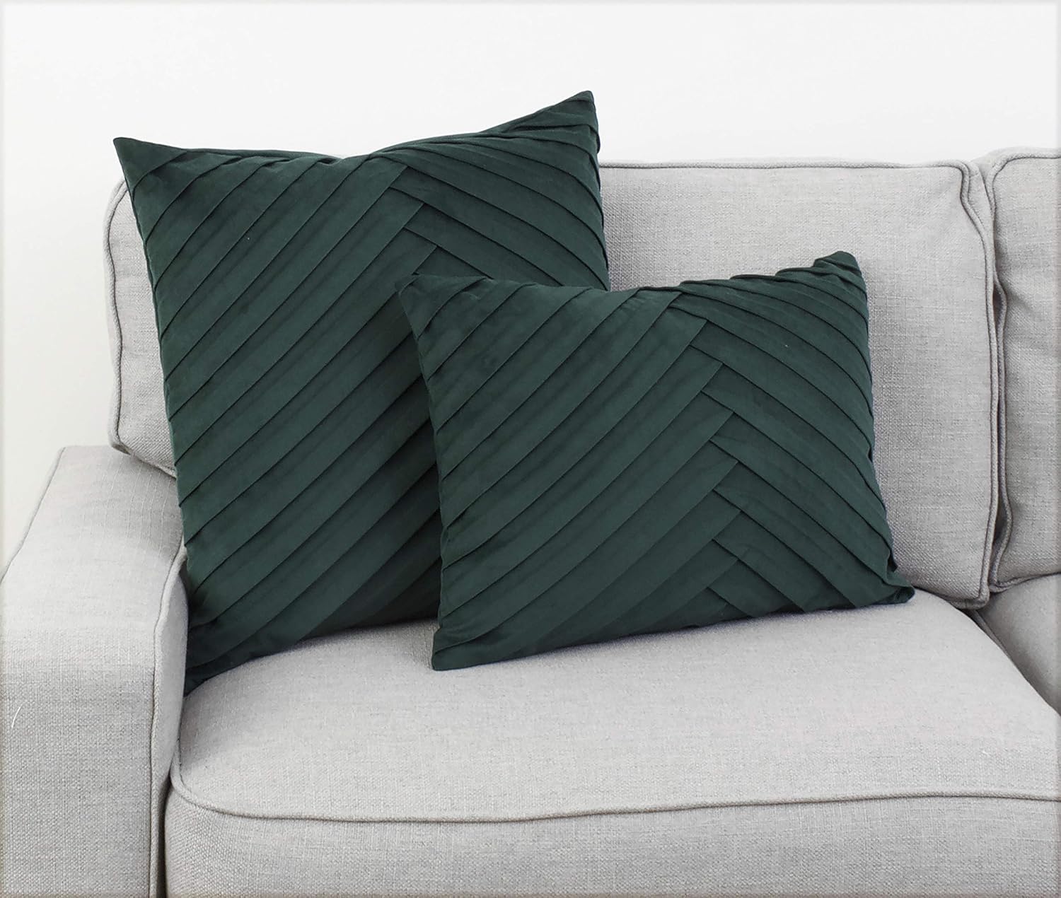 Thro by Marlo Lorenz Velvet Pillow, 1 Count (Pack of 1), Green