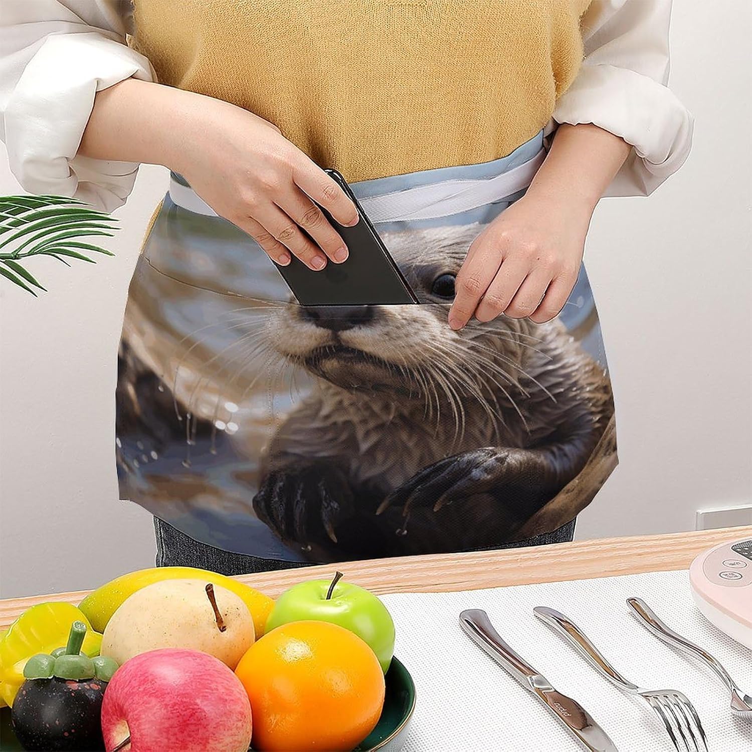 Otter Playing in The Water Server Aprons for Women And Men Waterproof Half Apron with 3 Pockets Deluxe Oxford Fabric Waist Aprons Adjustable Chef Apron for Kitchen Bar Home