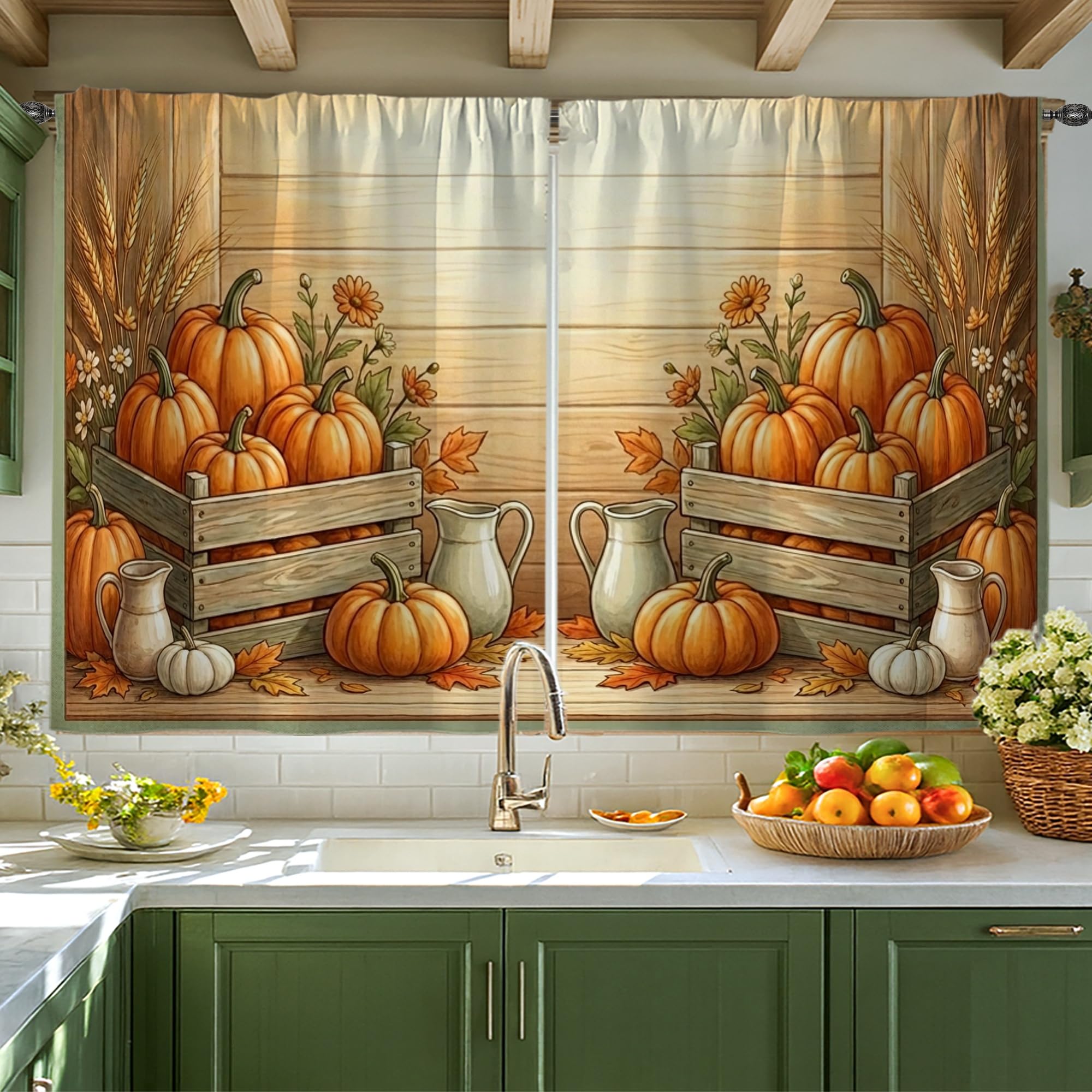 Rideaux citrouilles contre le vis-à-vis : lumière tamisée en cuisine