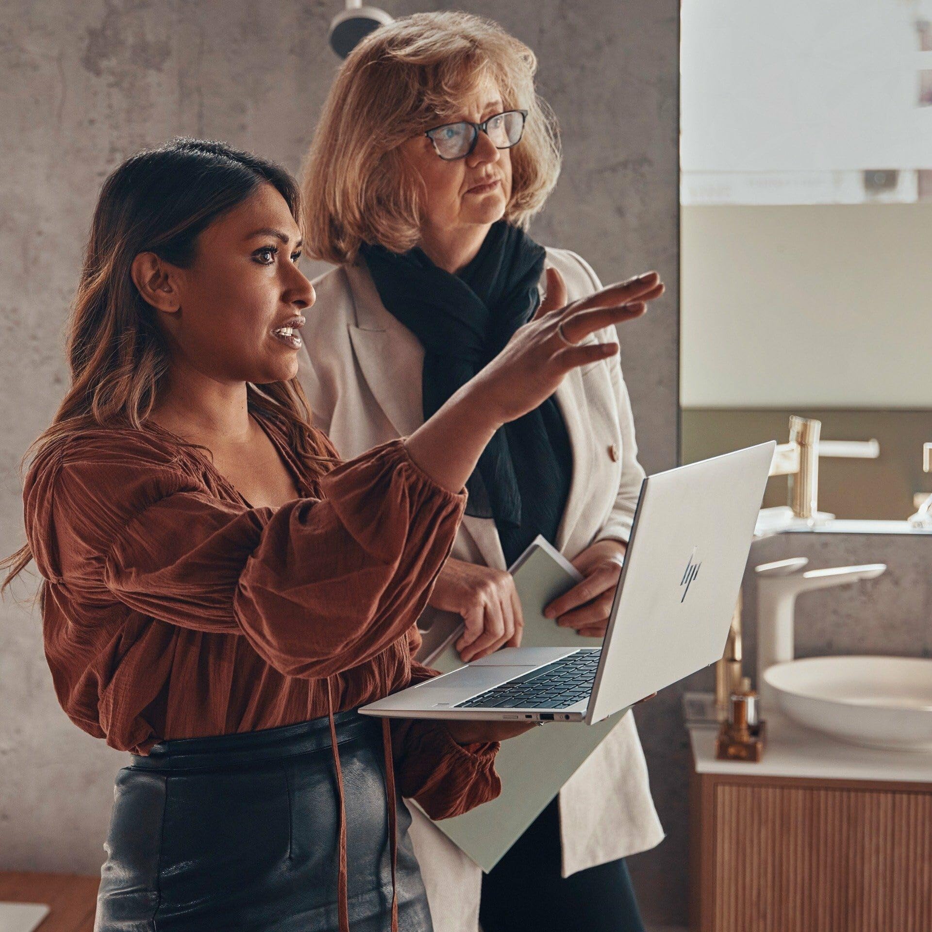 HP EliteBook 840 G10 Business Laptop (14" FHD+ Anti-Glare, Intel 10-Core i7-1355U, 32GB DDR5 RAM, 1TB SSD) Backlit, 2 x Thunderbolt 4, 5MP IR Webcam, BO Audio, Wolf Security, Win 11 Pro w/ Copilot