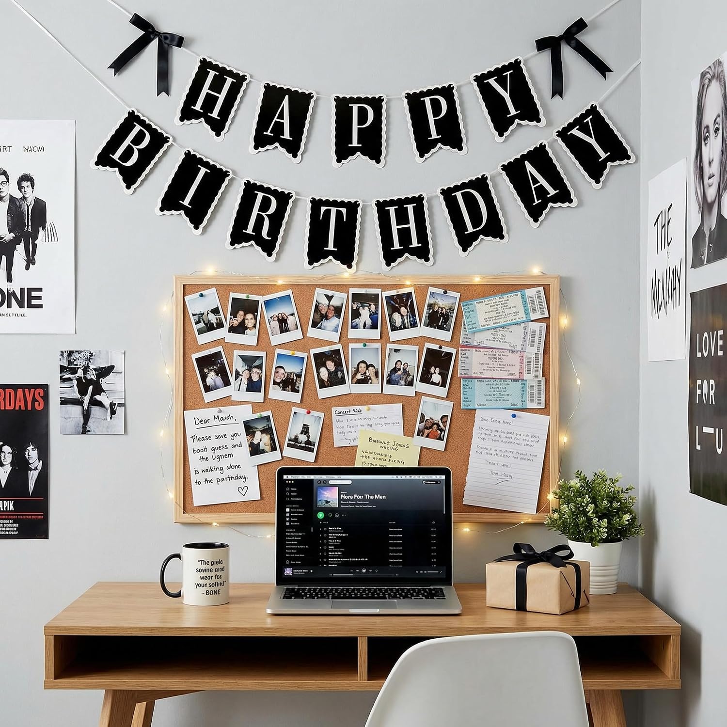 Black White Scalloped Edge with Satin Bows,Pre-Strung Birthday Banner