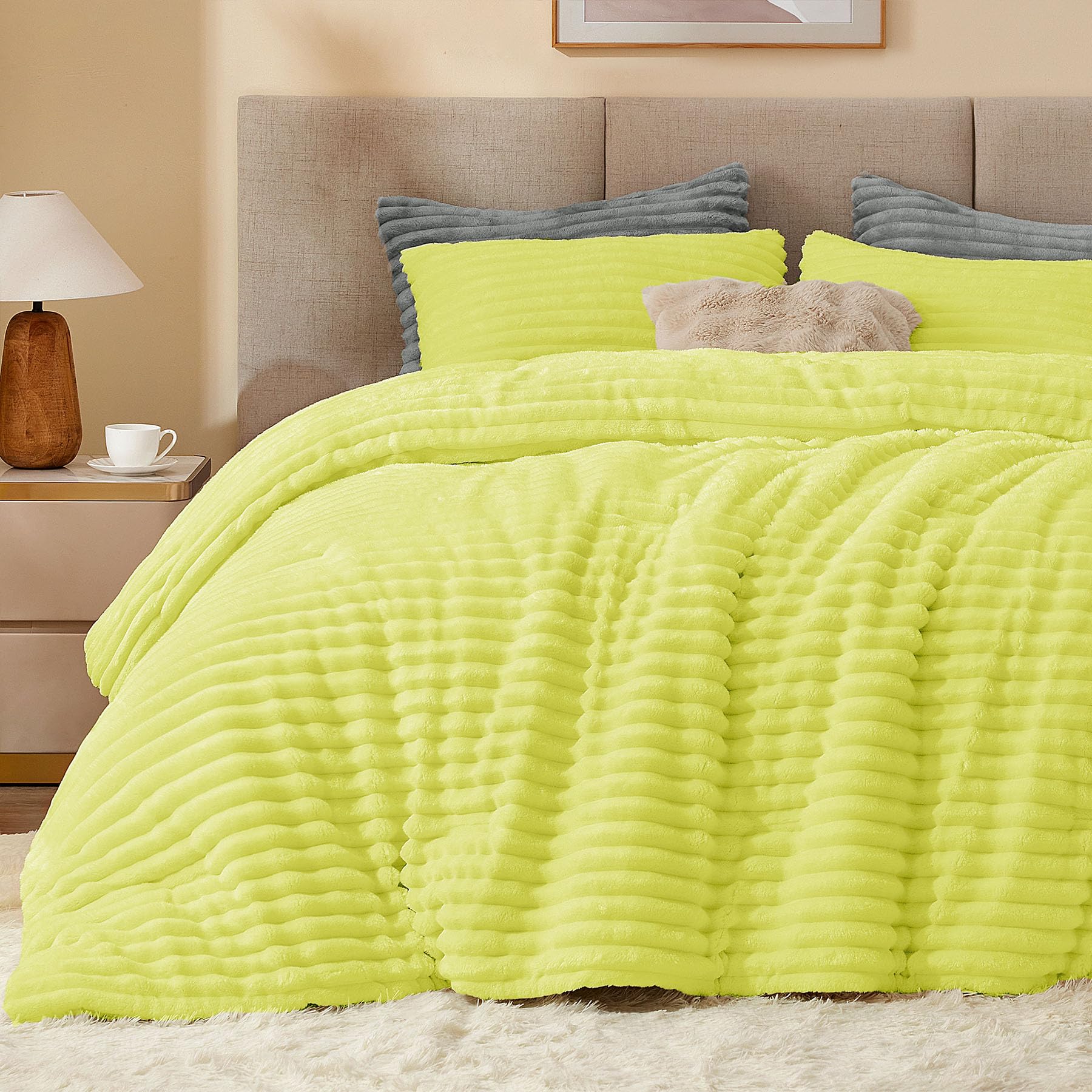 BEDELITE Fleece Queen Comforter Set -Super Soft &amp; Warm Fluffy Charlock Bedding, Luxury Fuzzy Heavy Bed Set for All Season with 2 Pillow Cases