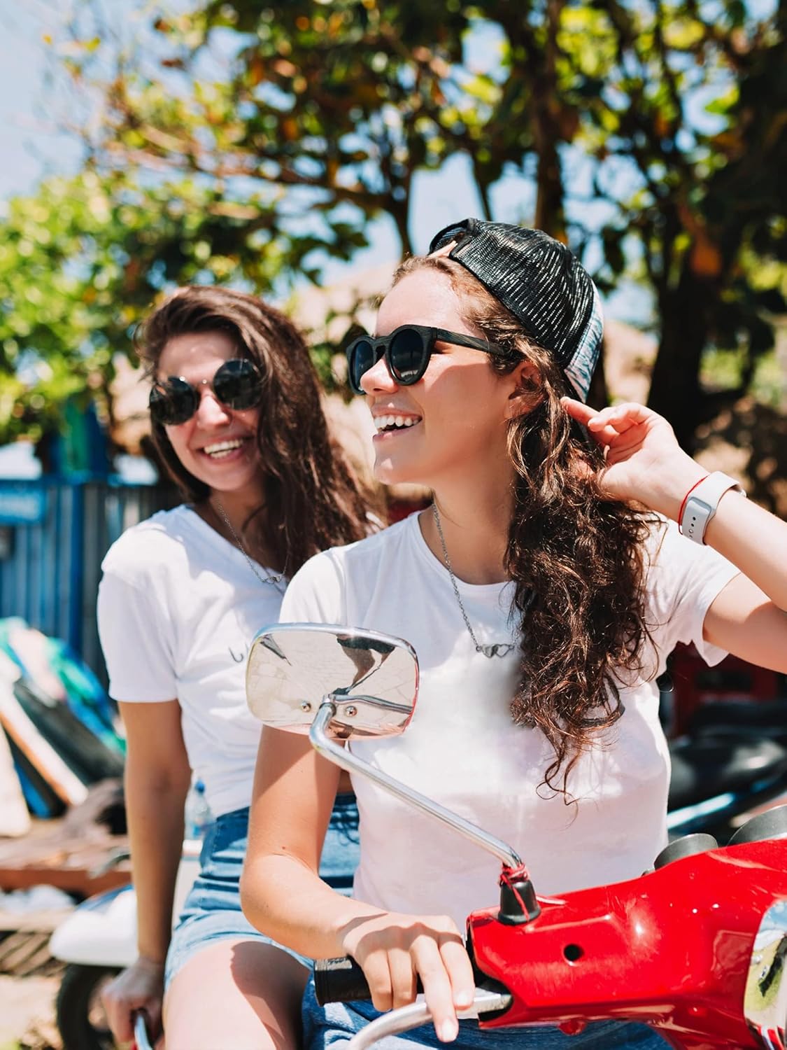 HUASAI Friendship Necklace for 2/3/4/5 Women - BFF Heart Matching Best Friend Necklace - Birthday, Graduation Gifts for Her, Sister, Bestie - Image 4