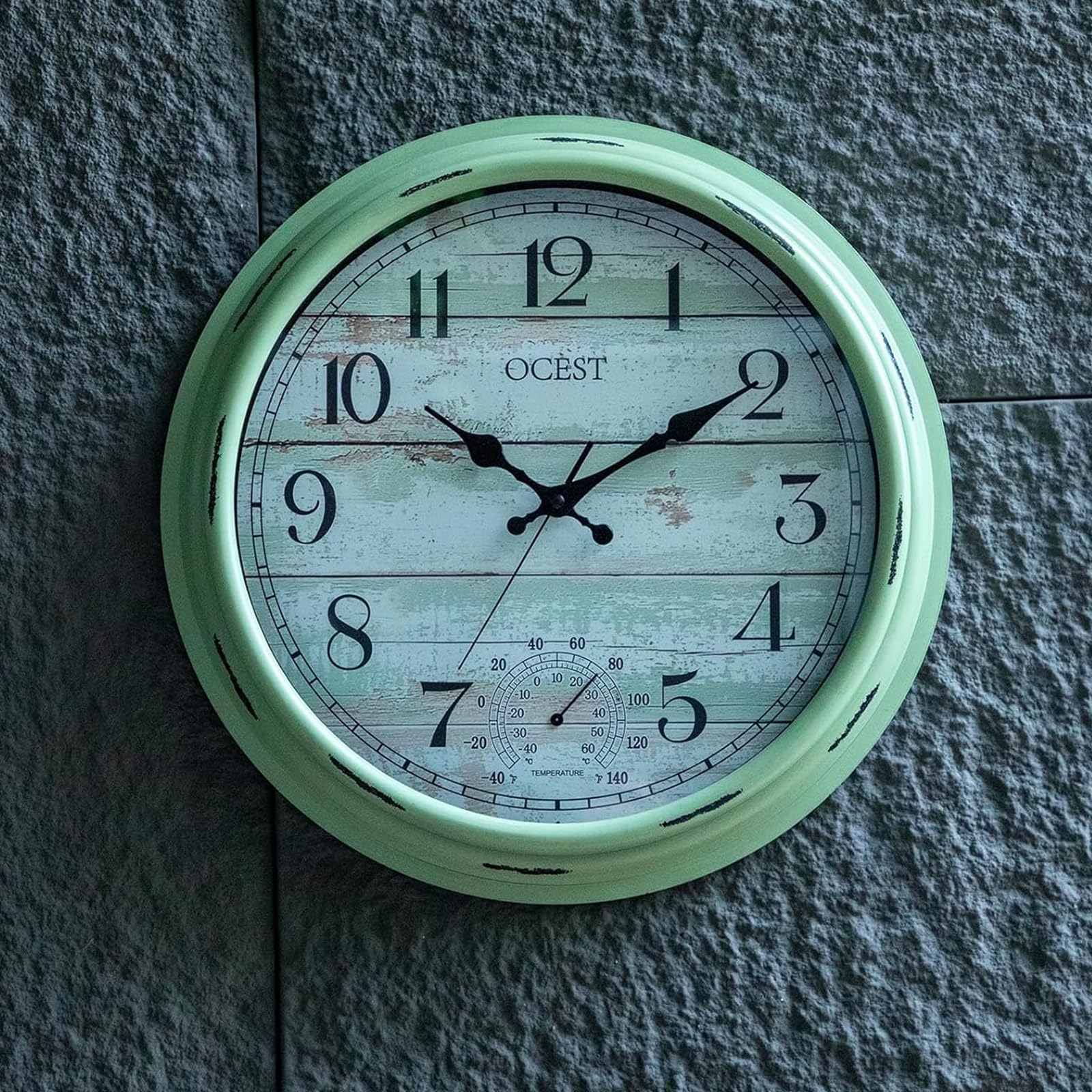 OCEST Grande horloge murale étanche pour intérieur et extérieur de 40,6 cm avec thermomètre, silencieuse, sans tic-tac, fonctionne à piles, décoration pour terrasse, piscine, porche, jardin, garage