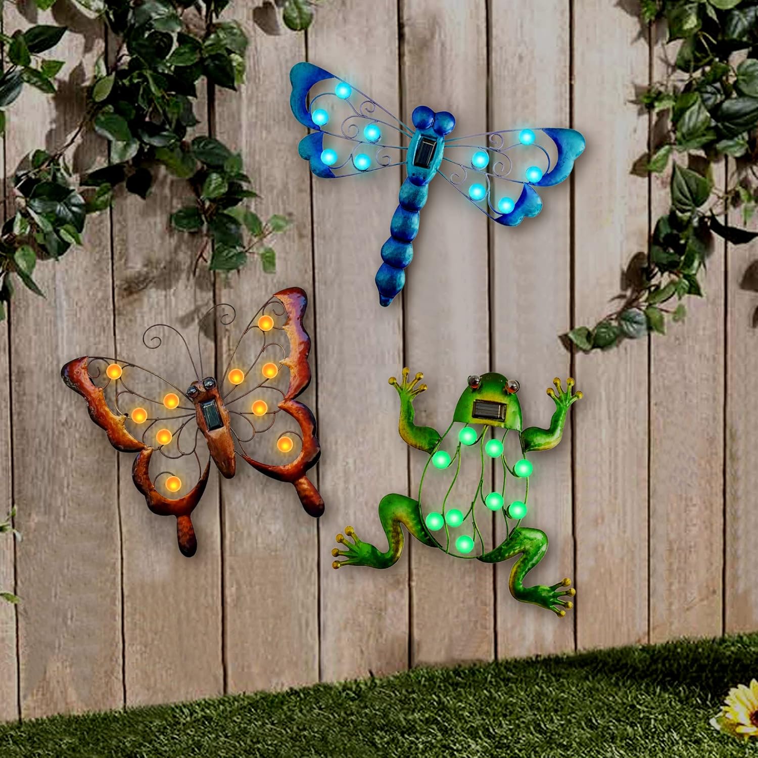 WAIU Metal Frog Solar Wall Art Decor, Waterproof Outdoor Garden Sculpture Light for Yard Fence Patio, 13 x 13 Inch