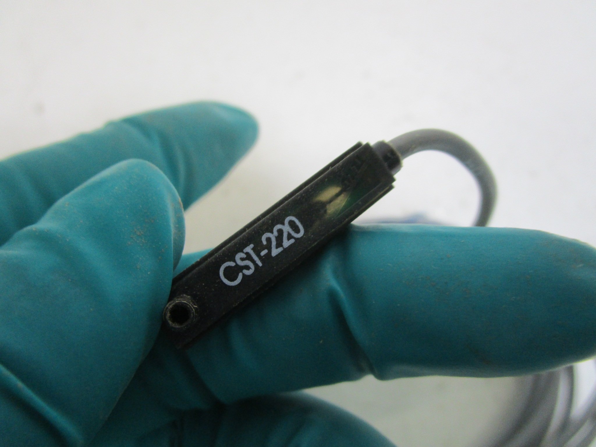 Camozzi cst-220 T Slot Reed, 2 Draht, 10 bis 110 VAC/DC, 2 m Kabel