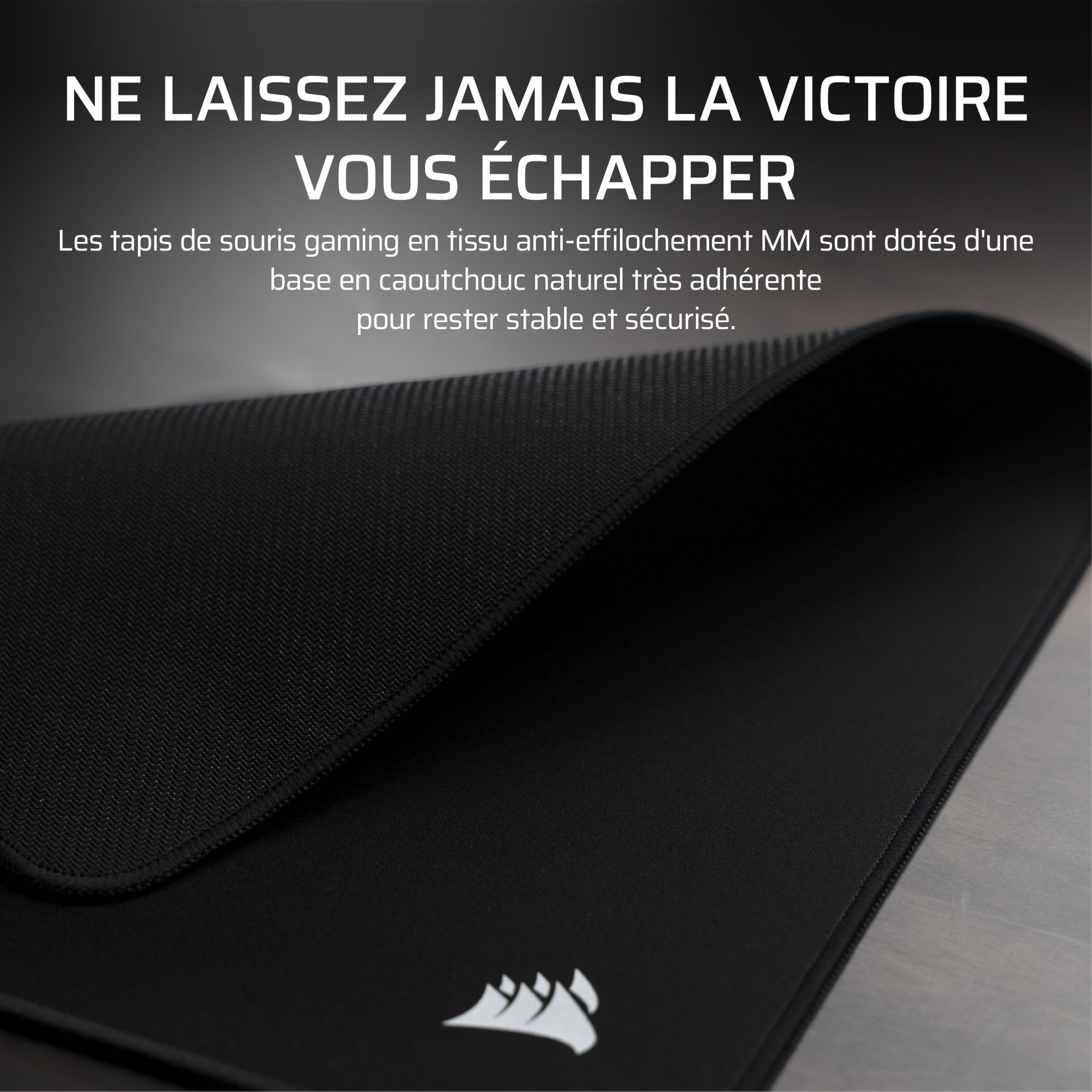 Corsair MM Tapis de Souris Gaming en Tissu Anti-Effilochement – XXXL – Noir | XXXL (1220 x 590mm) – Surface Micro-Tissée, Bords Cousus Anti-Effilochement, Base en Caoutchouc Naturel