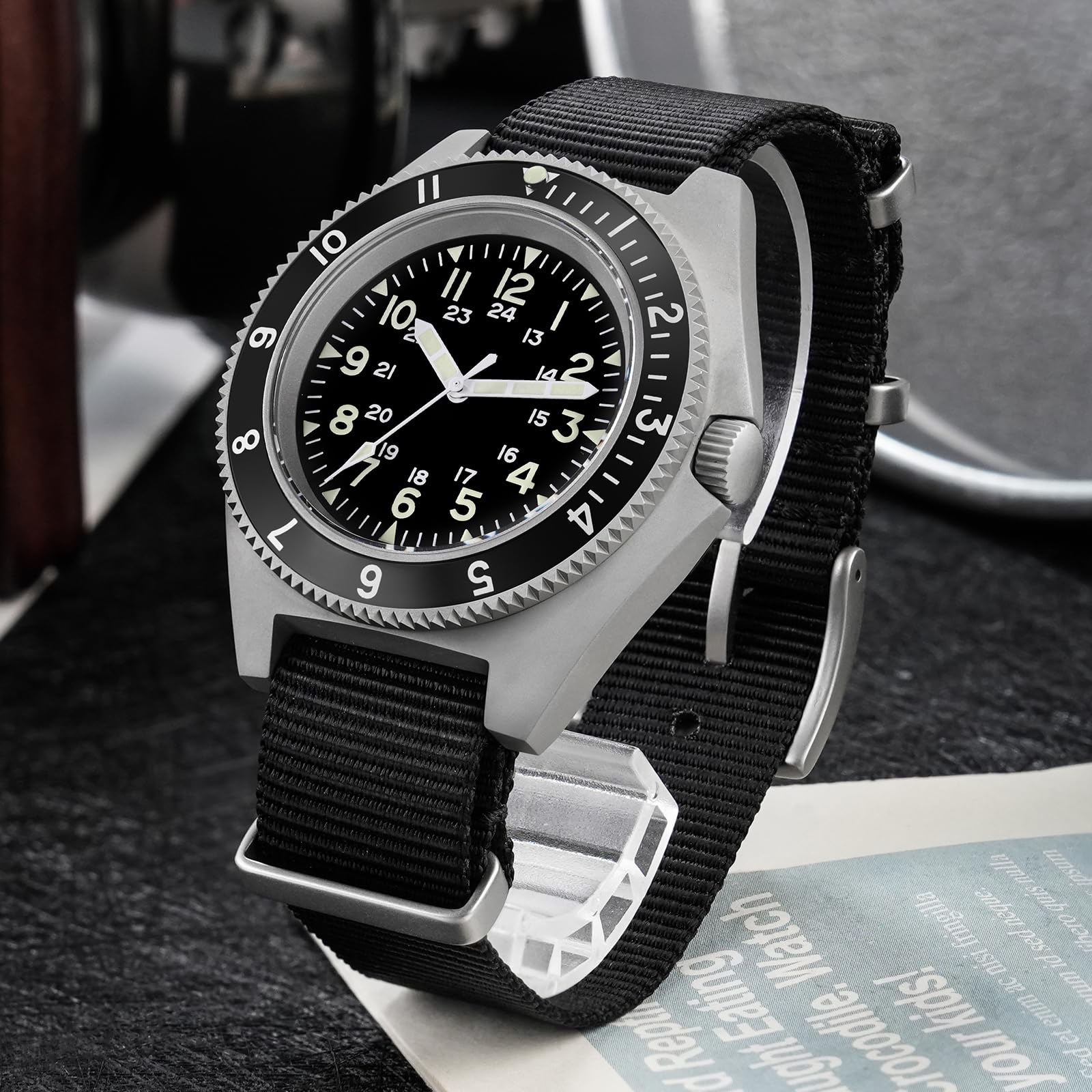 watchdives Militär Quarzuhren WD1972, Herrenuhr 40.9 mm Saphirglas Luxus Armbanduhr 20 Bar Taucheruhren für Männer